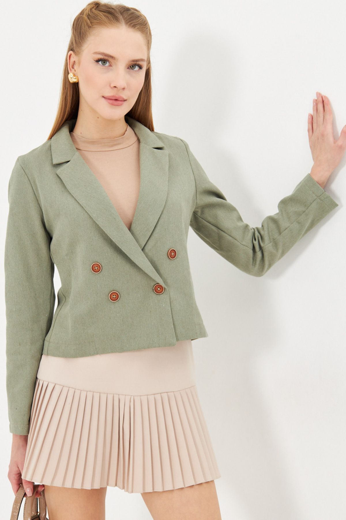 armonika-Women's Khaki Double Breasted Collar Gabardine Crop Jacket ARM-24Y001010 4