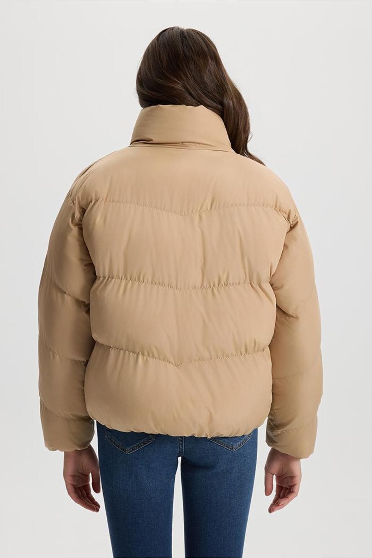 VENA-Lucia Beige Inflatable Coat 4