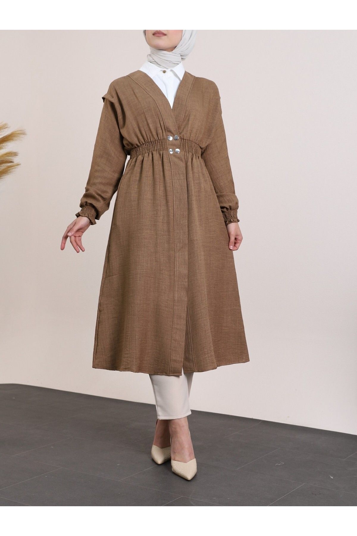 Modamorfo-Snap Fastener Linen Cap with Elastic Sleeves and Waist - Light Brown 4