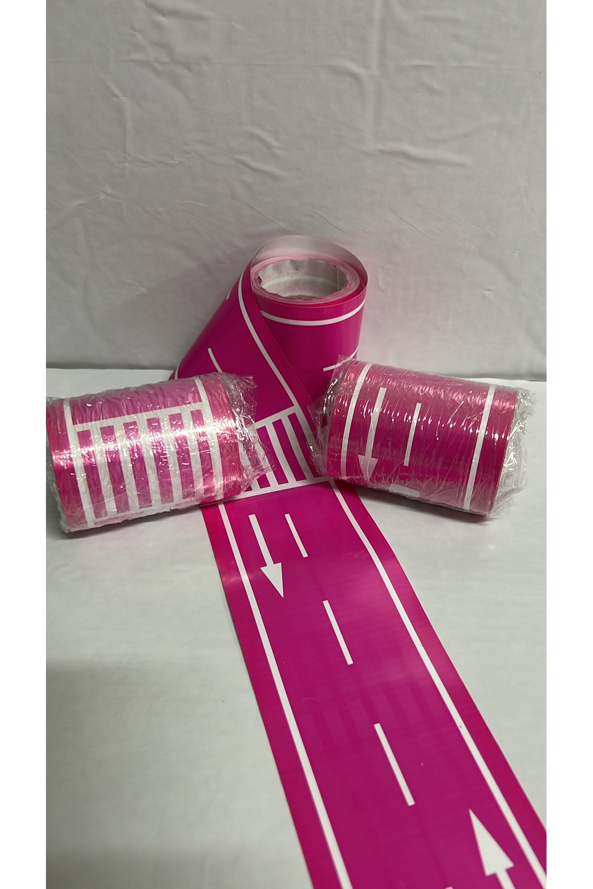 استیکر چسبی روکش جاده برای لاستیک خودرو، رنگ صورتی، ۷ سانتی‌متر × ۱۰ متر