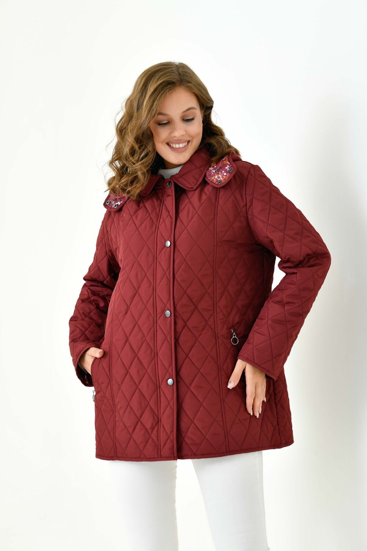 THE VOLER  Kapitone Kadın Büyük Beden Kaban Mont Kapüşonlu İçi Desenli Fermuarlı Çıtçıtlı - Görsel 3