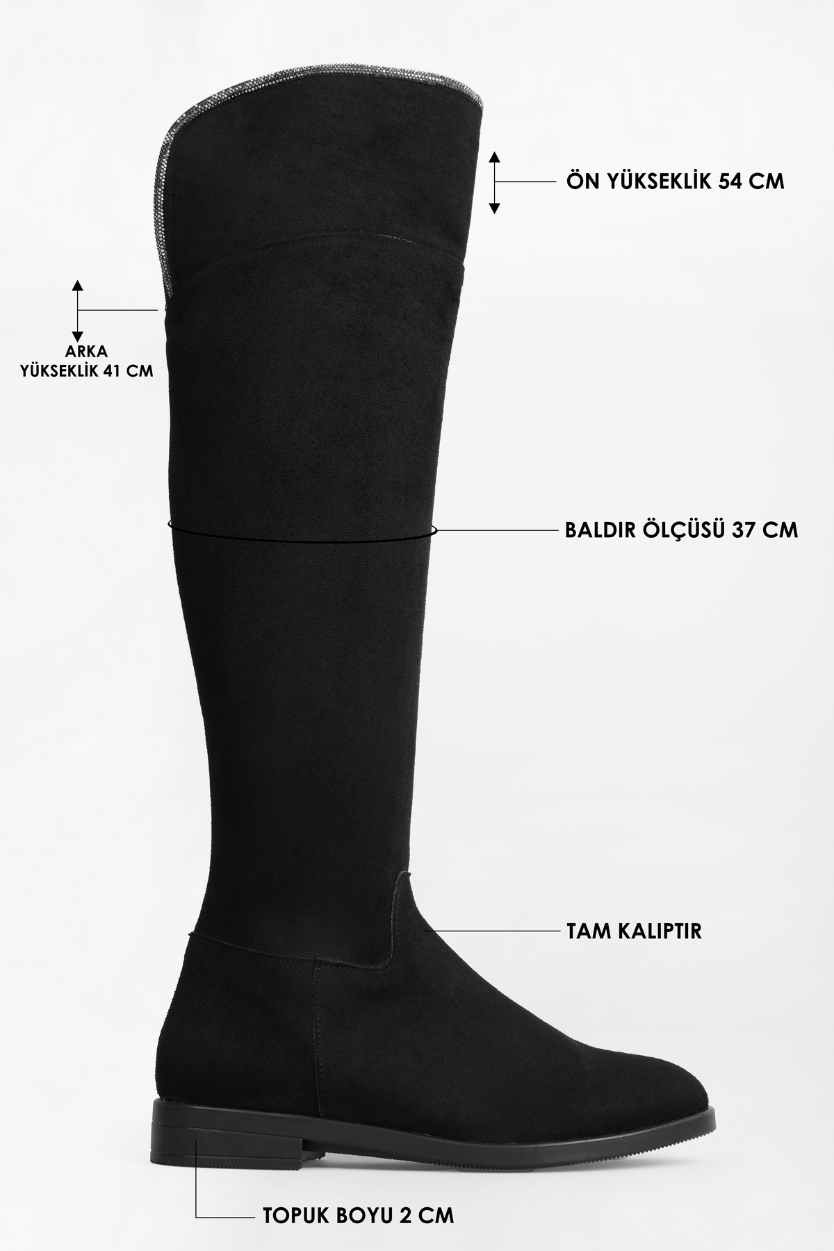Women's boots toon made of black suede. Black suede