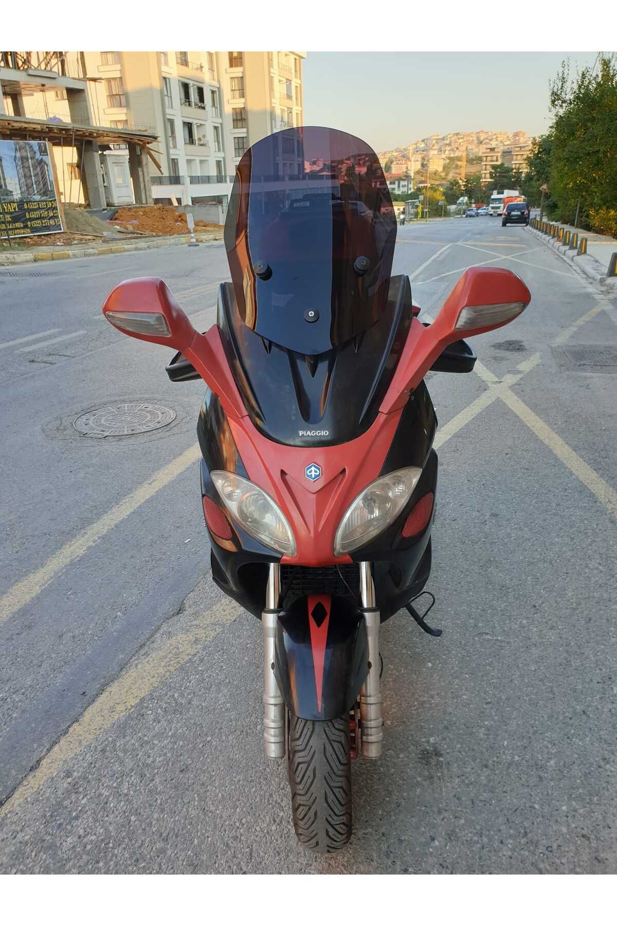 Piaggio X9 250 -500  Siperlik Ön Cam 2005 2007 Model 59cm Siyah Renkli 4mm
