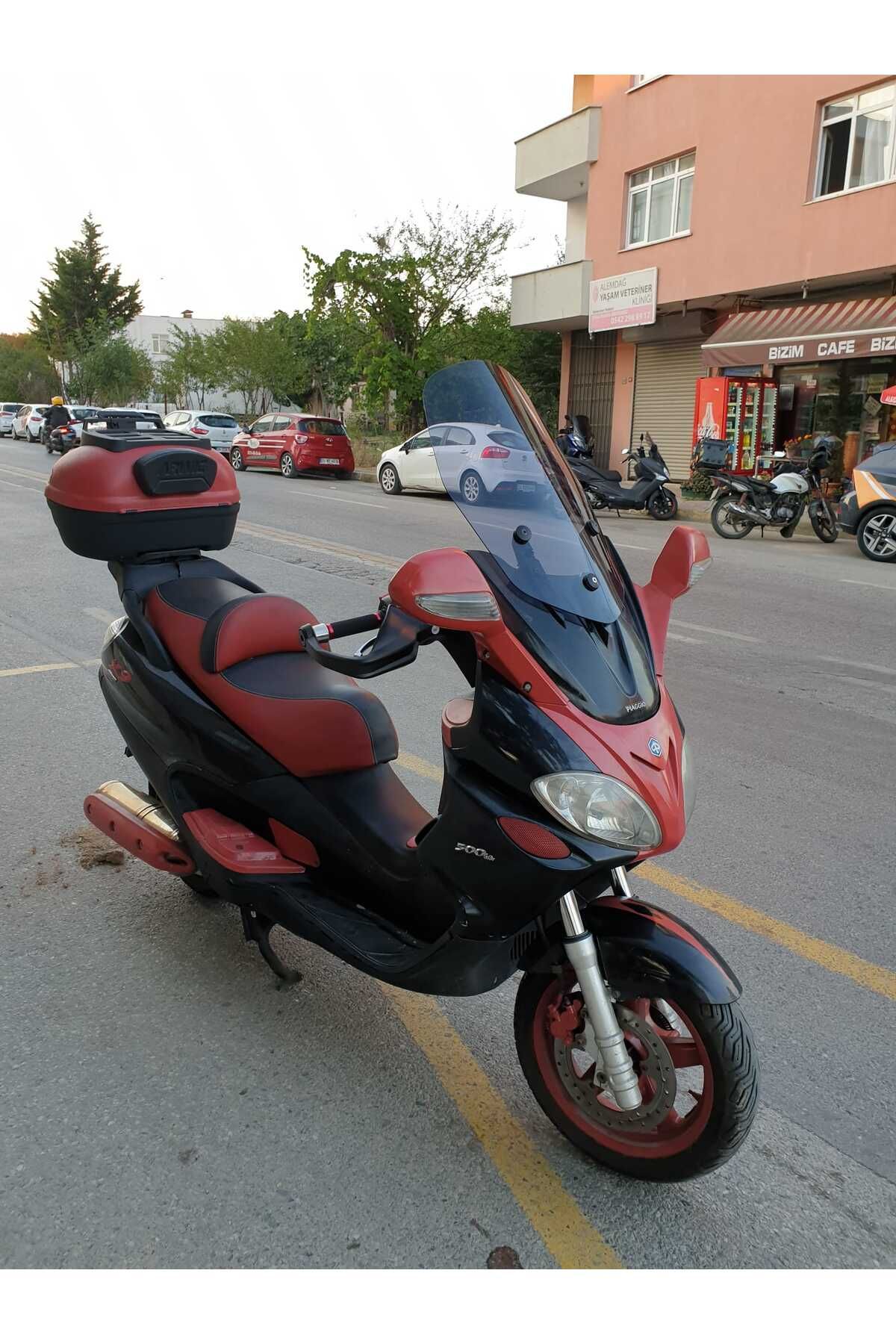Piaggio X9 250 -500 Siperlik Ön Cam 2004 2006 Model 49cm Füme Renkli 4mm ORTA BOYLU CAM