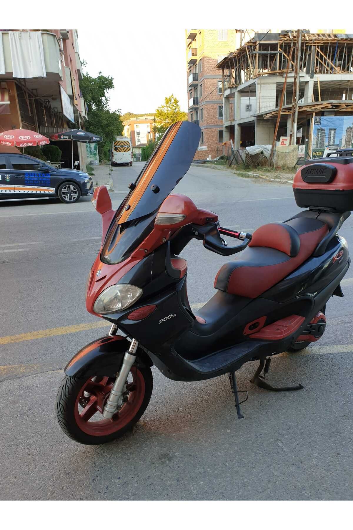 Piaggio X9 250 -500  Siperlik Ön Cam 2005 2007 Model 59cm Siyah Renkli 4mm