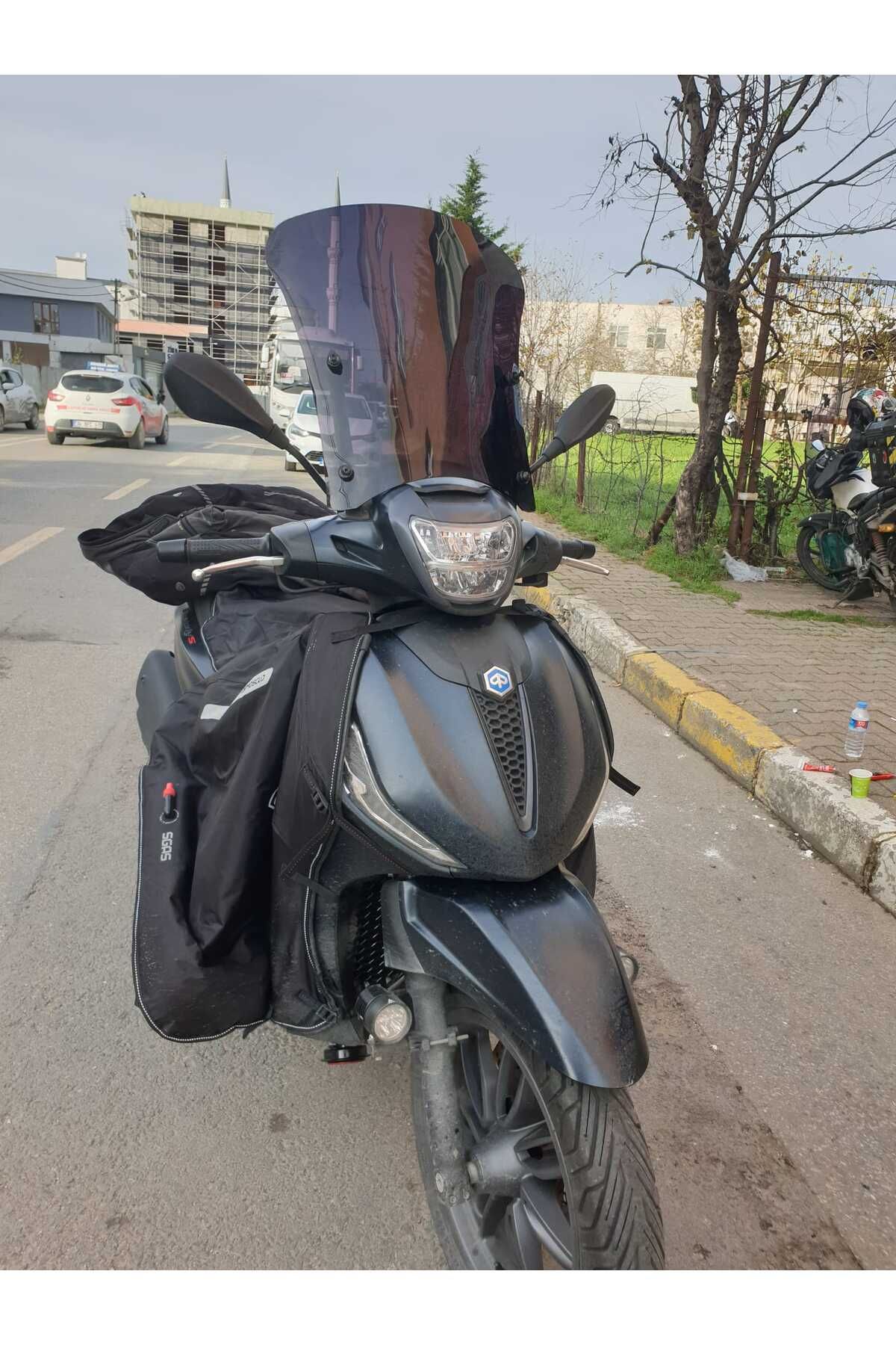 Piaggio Beverlys 400 Siperlik Ön Cam 2021-2025 Model 44cm Siyah Renkli 4mm