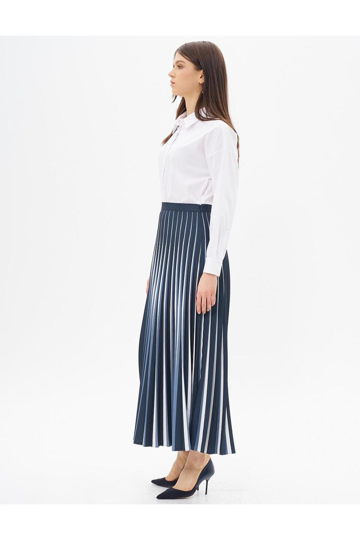 Kayra-Stripe Print Detailed Pleated Skirt Navy Blue-Grey 4