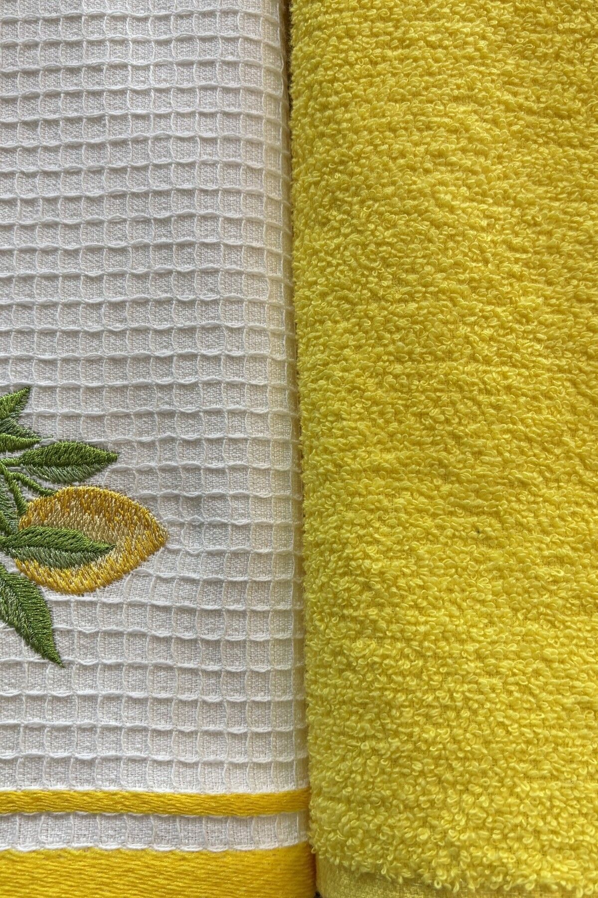 Sevim-Set of 2 Kitchen Towels with Yellow Color and Lemon Figures - Soft and Embroidered Cloth 4
