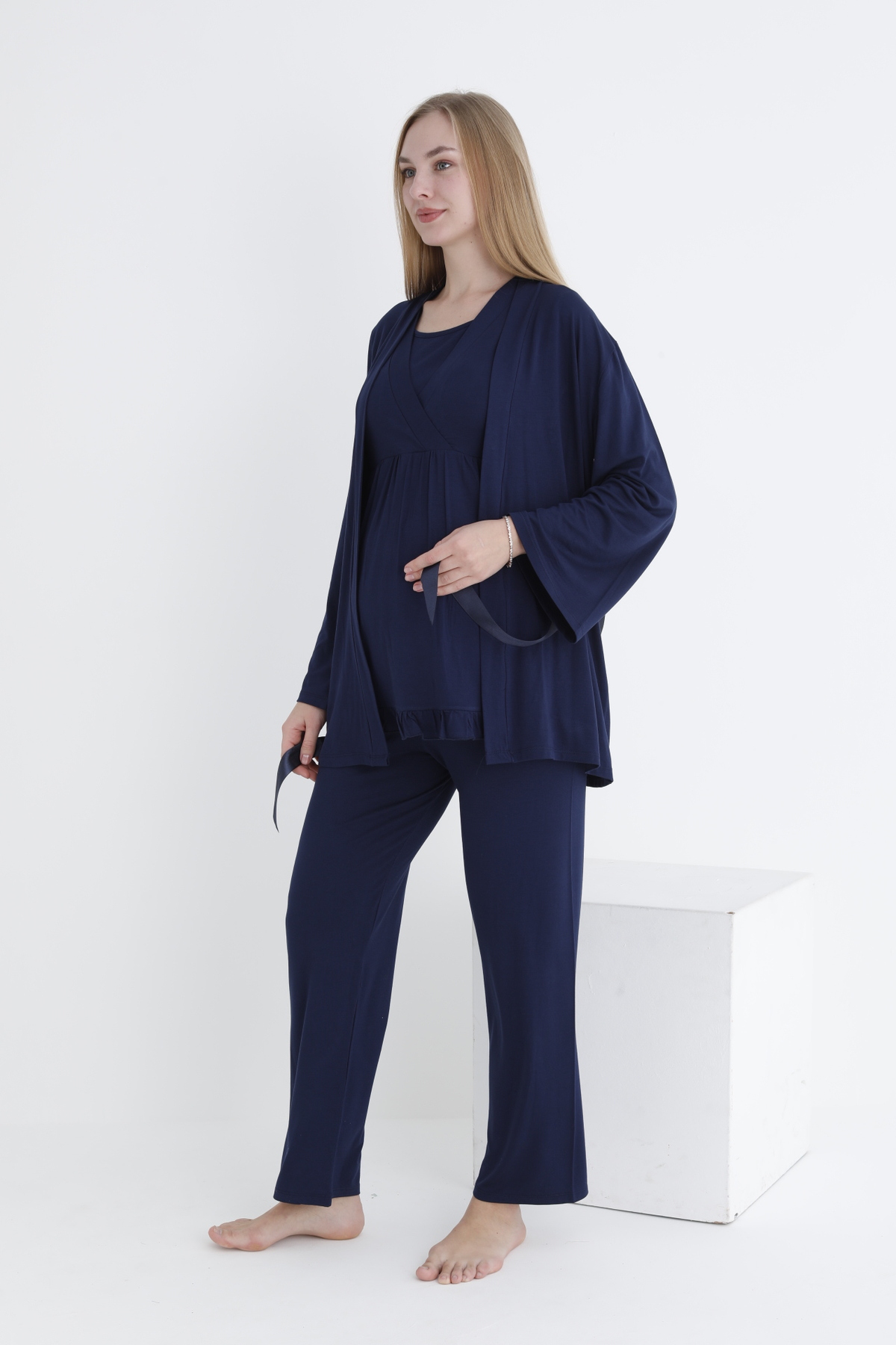 Miss Dünya Lissa Sabahlıklı Fırfır Detaylı Kısa Kol Emzirmeye Uygun Hamile ve Lohusa Pijama Takımı fotoğrafı 2 (önizleme)