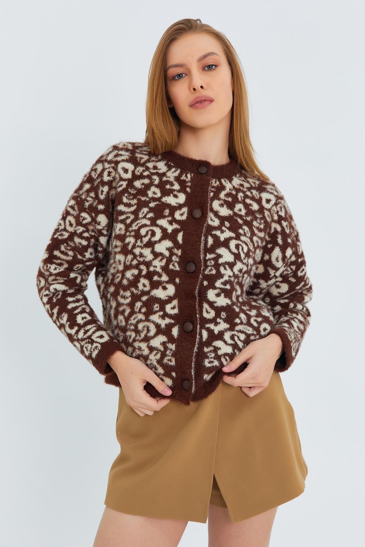 Mixray-6916 Model Women's Leopard Print Soft Cardigan - Brown Color 1