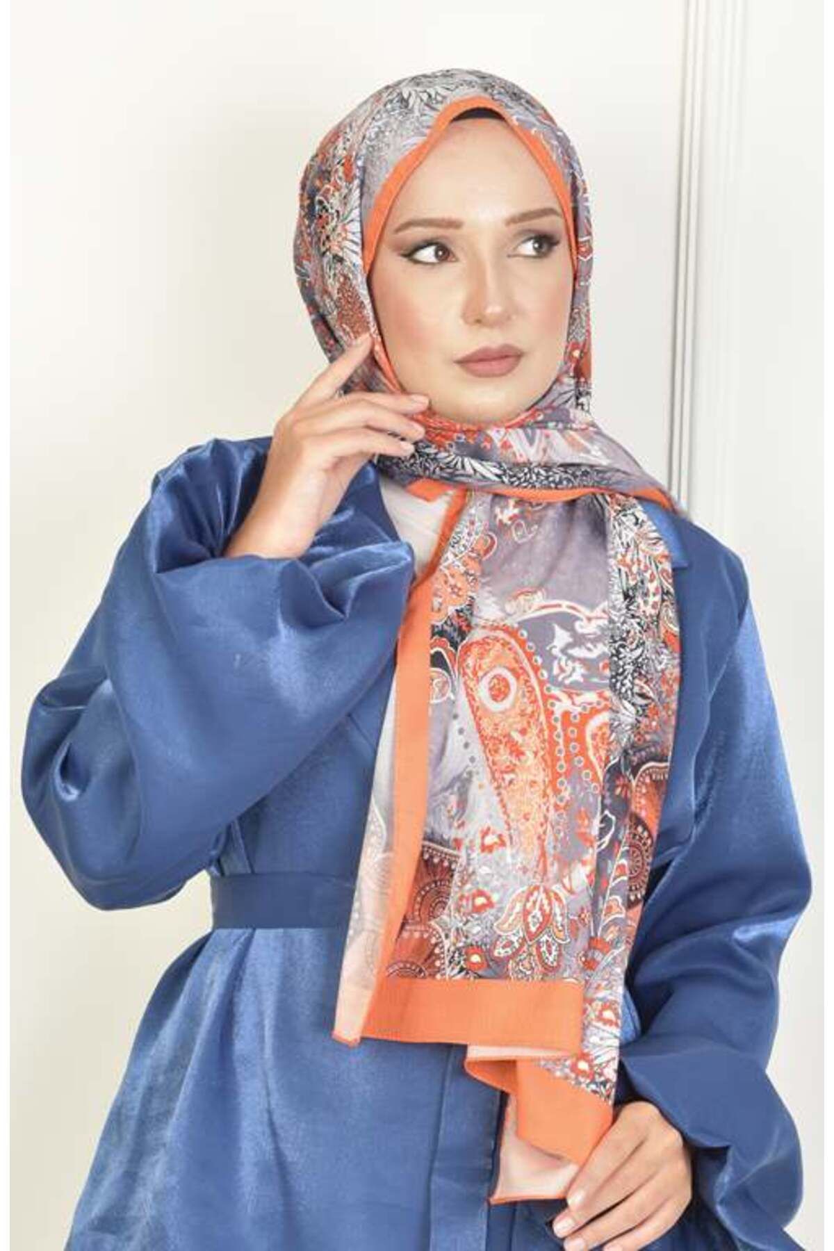 BURDEN IPEK-Orange Water Lily Dafne Patterned Shawl 2