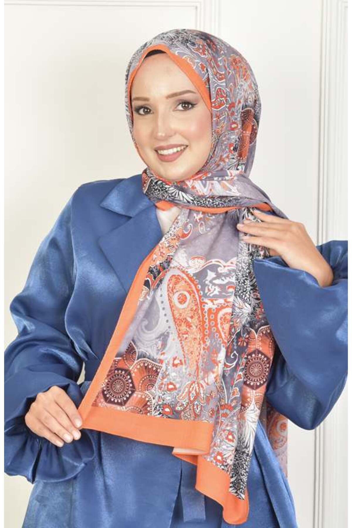 BURDEN IPEK-Orange Water Lily Dafne Patterned Shawl 1