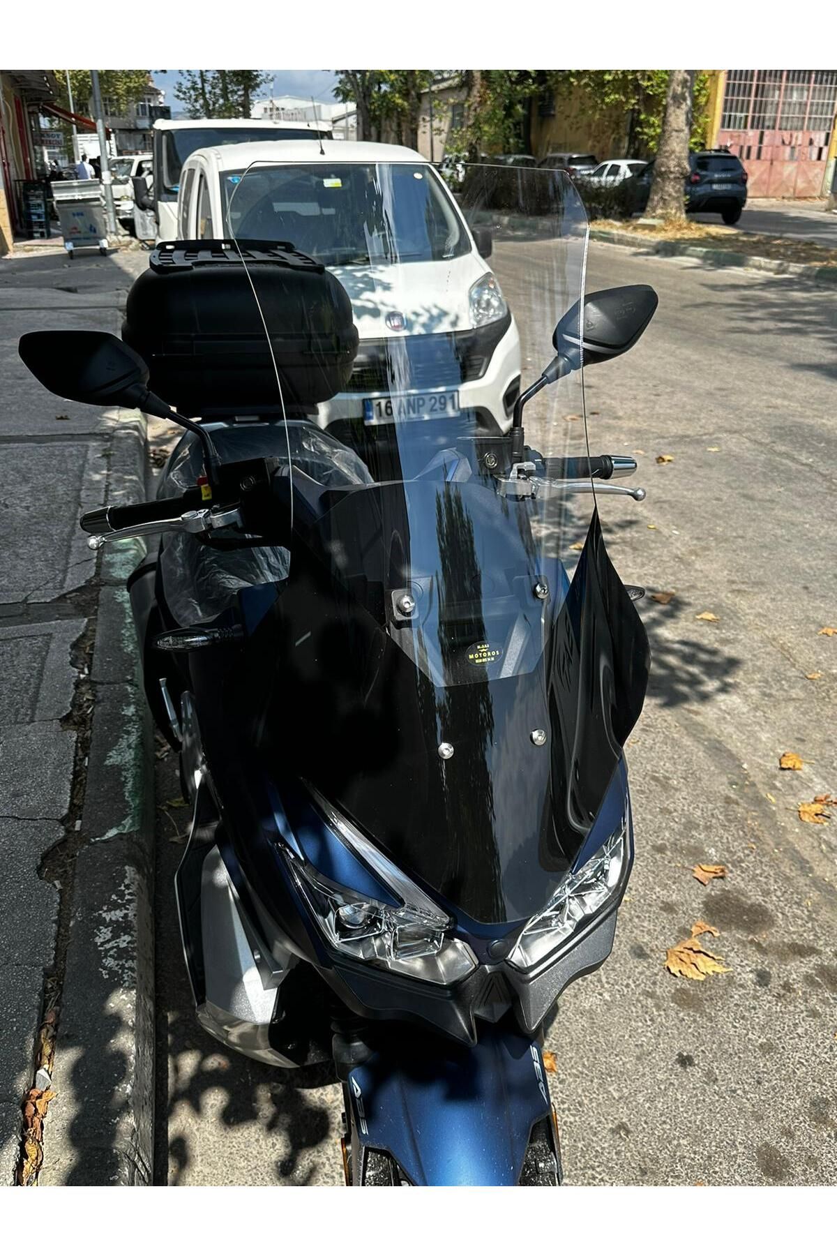 RKS Blade 250 -350  Siperlik Ön Cam 2023-2025 Model 65cm Şeffaf Renkli 4mm ORTA BOYLU CAM