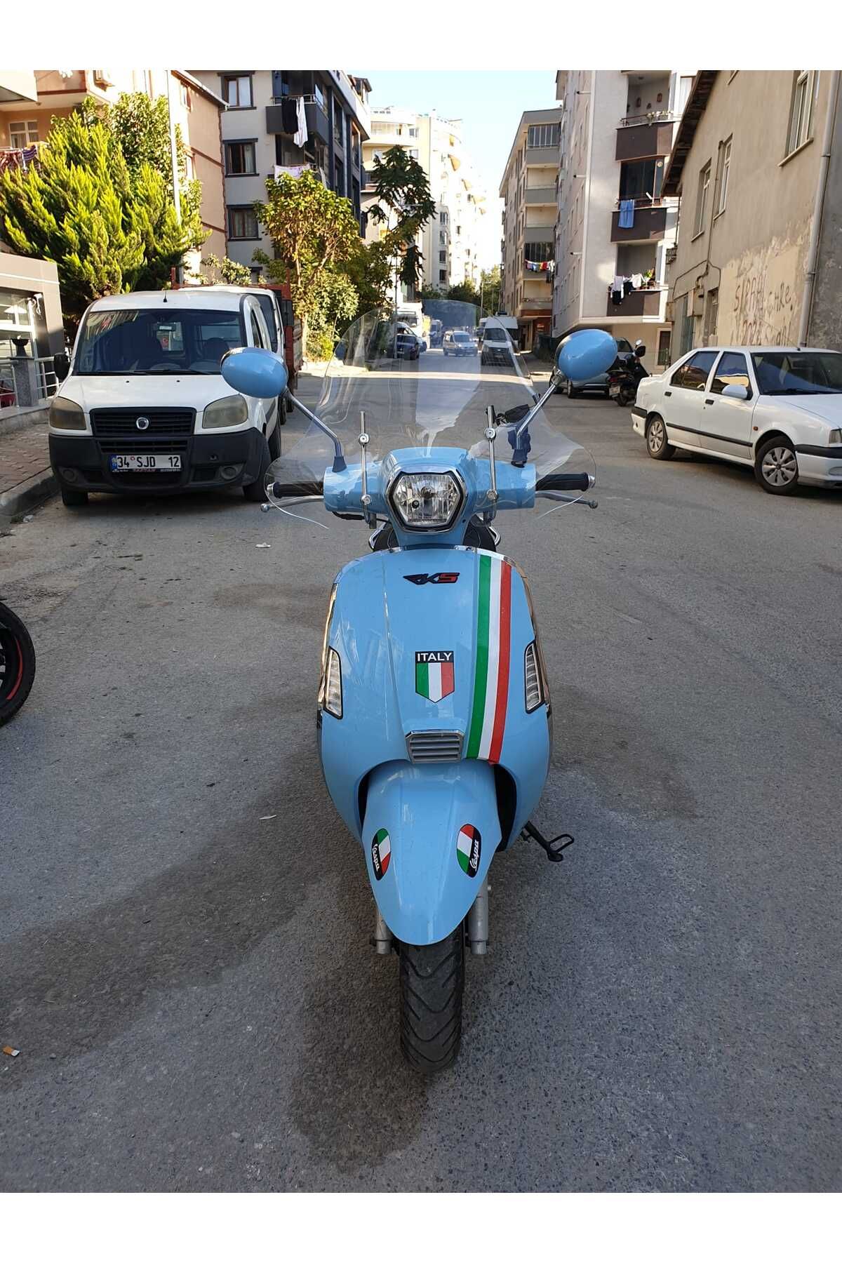 RKS Bitter Siperlik Ön Cam 2022-2025 Model 43cm Şeffaf Renkli 4mm Aparat Gönderi̇lmeyecek