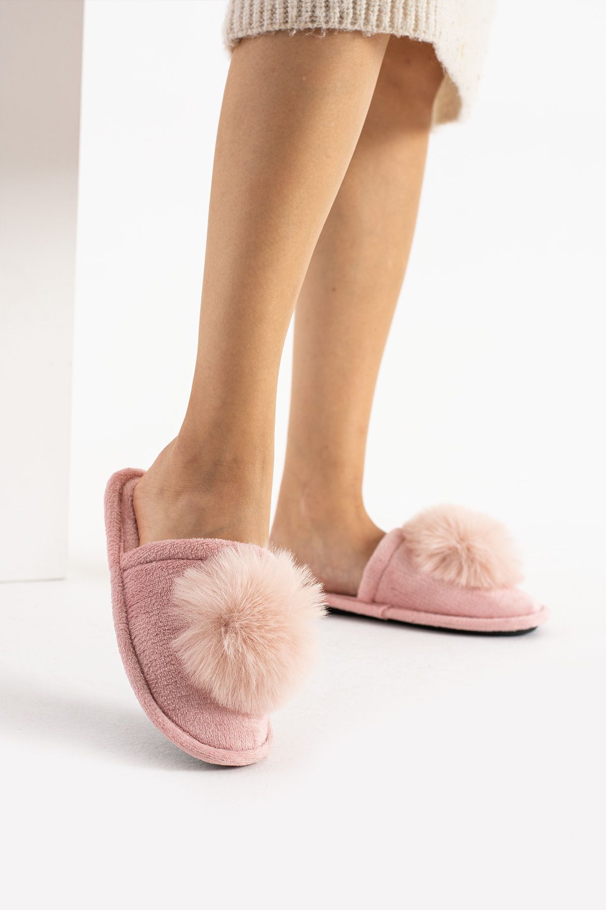 İlkem-Winter Pompom Slippers Set - Dowry and Bundle 3-Piece Gift 2