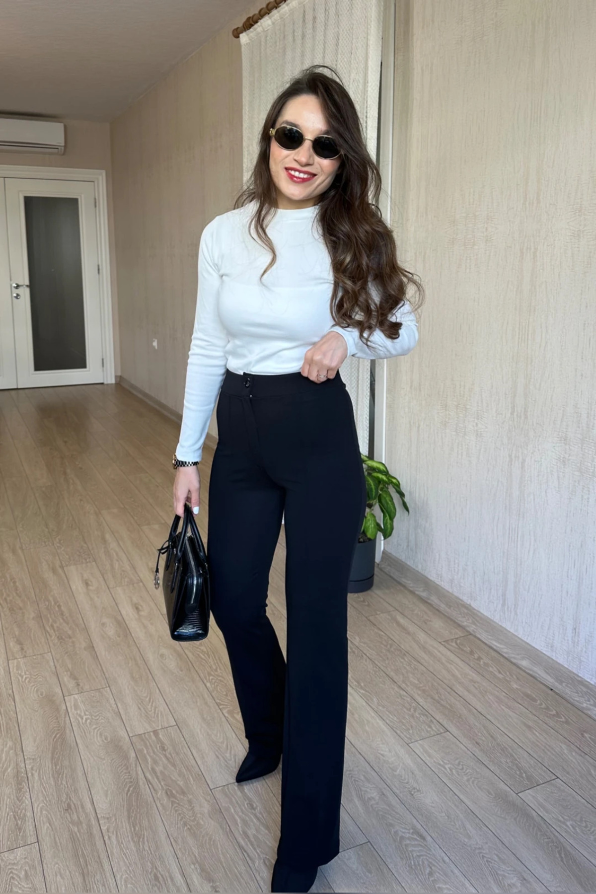 Duygu Şahin Sert  Lisa Çımalı Likralı Krep Kumaş Pantolon - Görsel 2