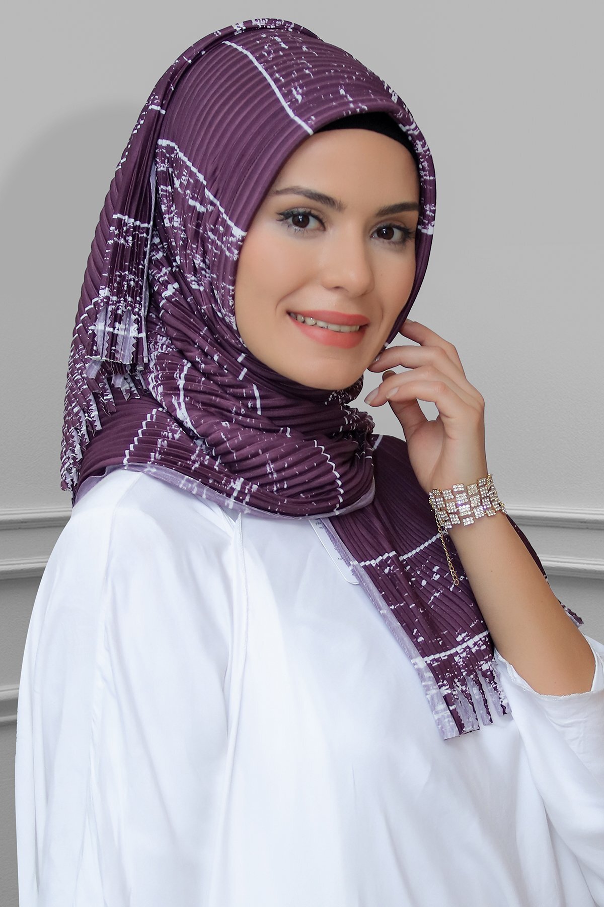 Damson Practical Ready-to-Place Hijab Scarf Cut Fiber Pleated Striped Pattern 1818d2_07