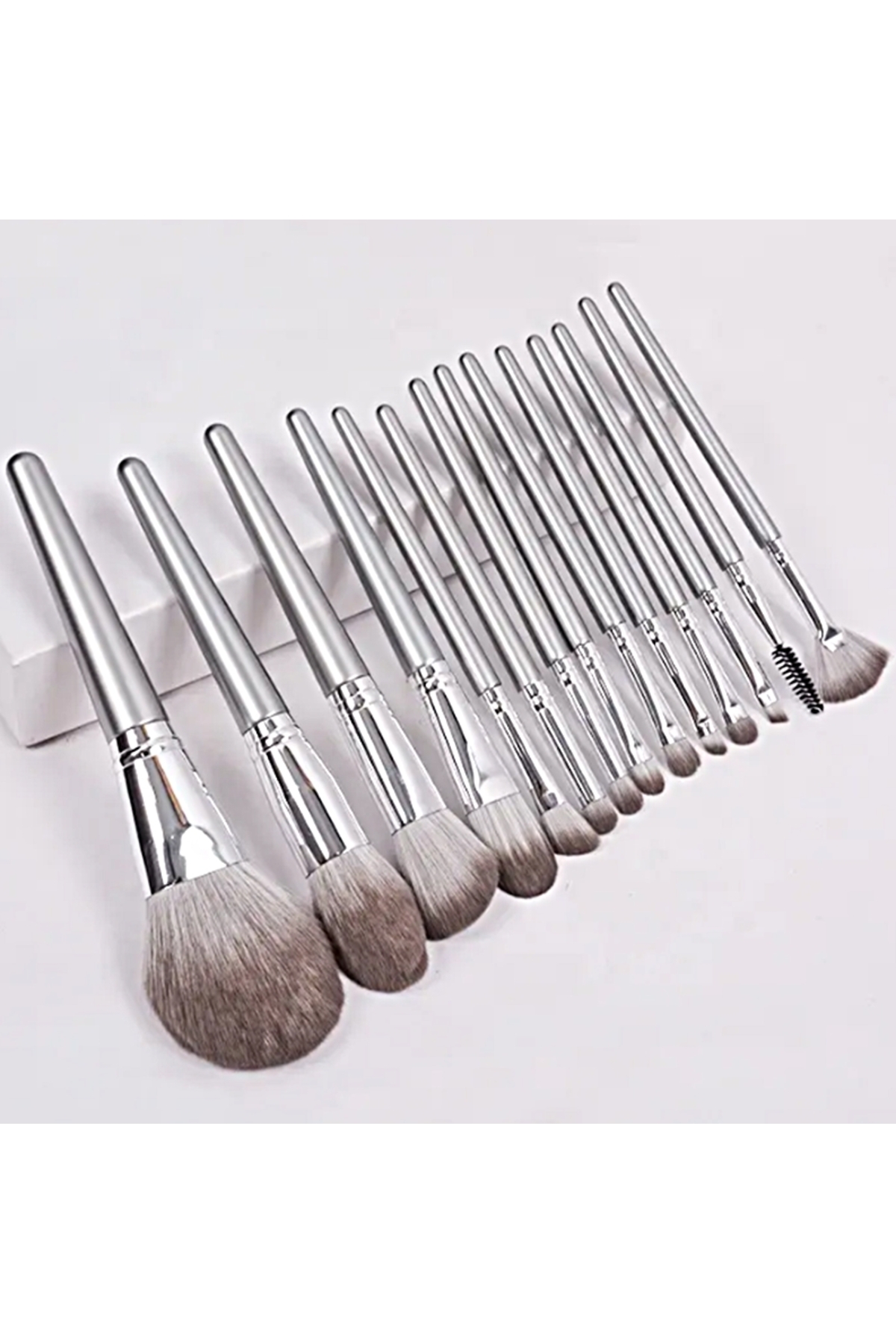 Beauty Limited Edition Pro Özel Süet Çantalı 14'lü Makyaj Fırçası Seti ( Gri ) Seyahat Makyaj Seti — c014b _EY_ çantalı fırça set gri — تصویر 4 از 7