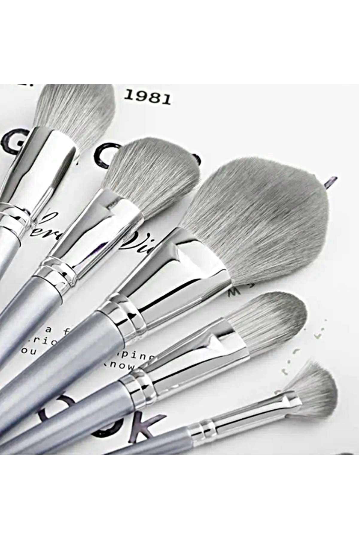 Beauty Limited Edition Pro Özel Süet Çantalı 14'lü Makyaj Fırçası Seti ( Gri ) Seyahat Makyaj Seti — c014b _EY_ çantalı fırça set gri — تصویر 7 از 7
