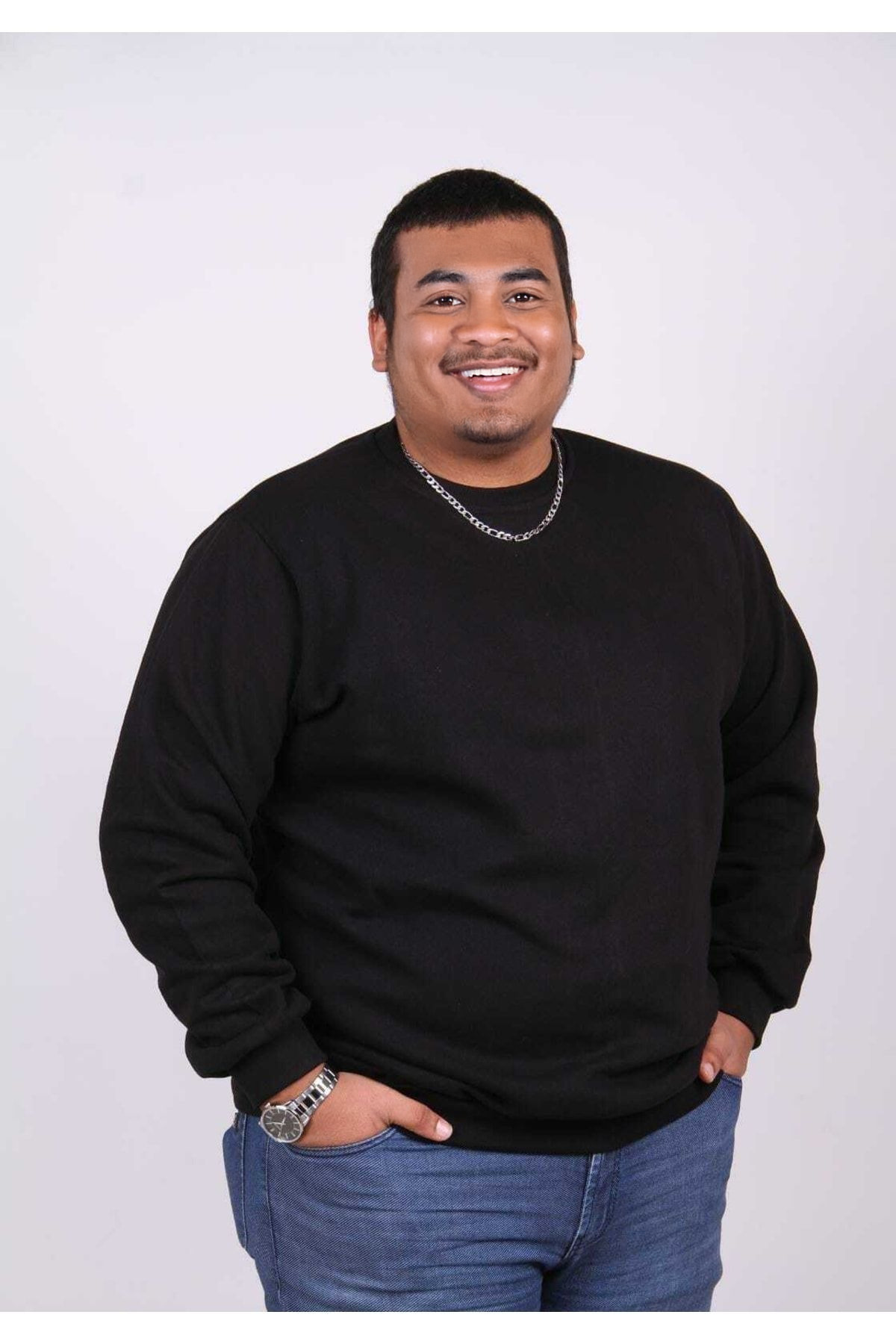 سويت شيرت بياقة دائرية مطبوع