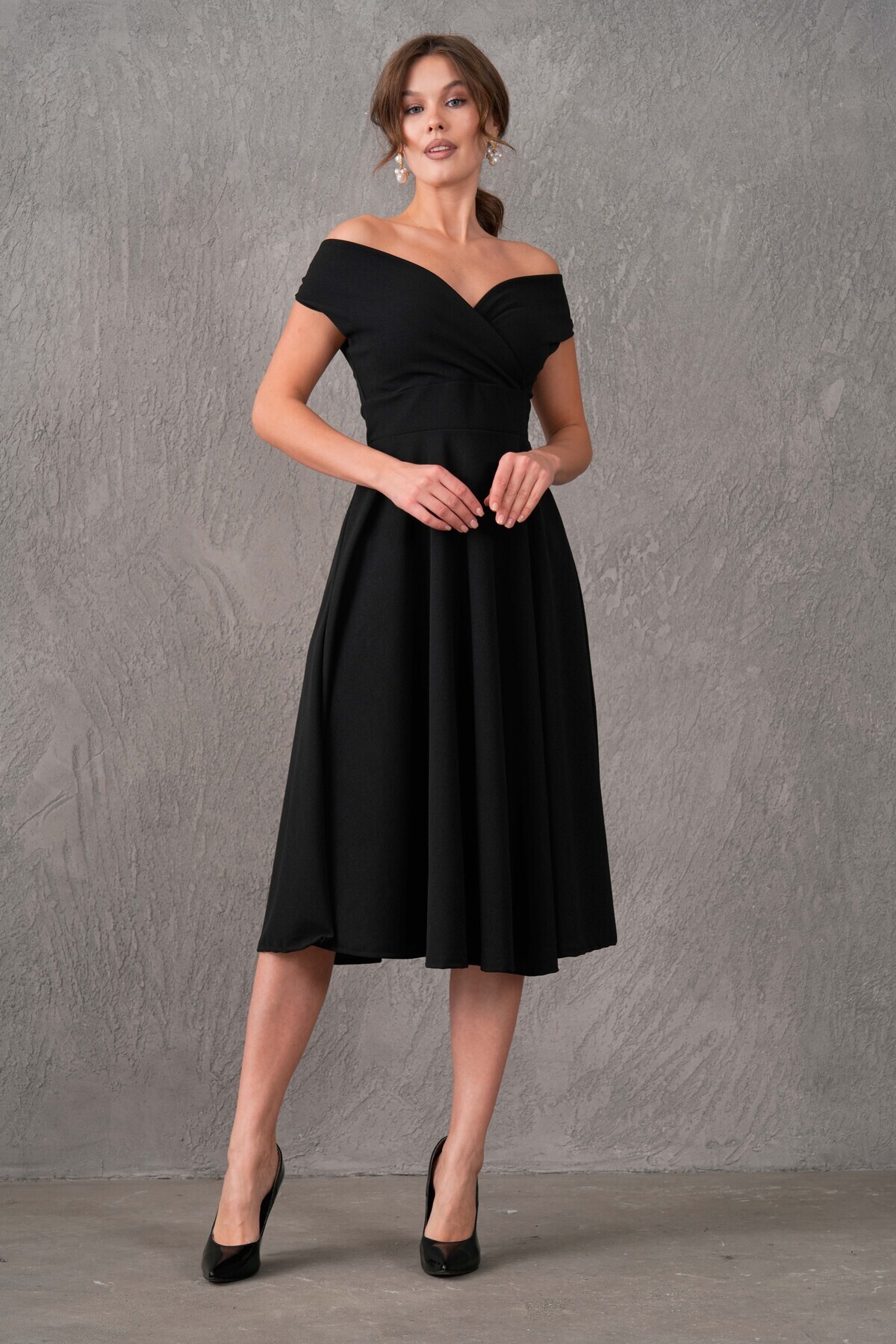 lovebox Elastyczna Tkanina, Dwurzędowy Kołnierzyk, Rozkloszowany Krój, Długość Midi, Czarna Suknia Wieczorowa. Czarna Sukienka Na Zakończenie Roku 046