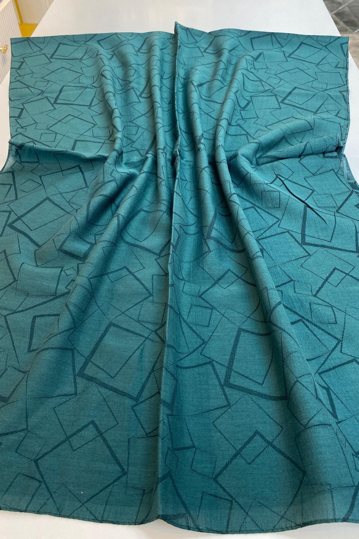 HLC SCARF-Geometric Patterned Double Sided Shal 2