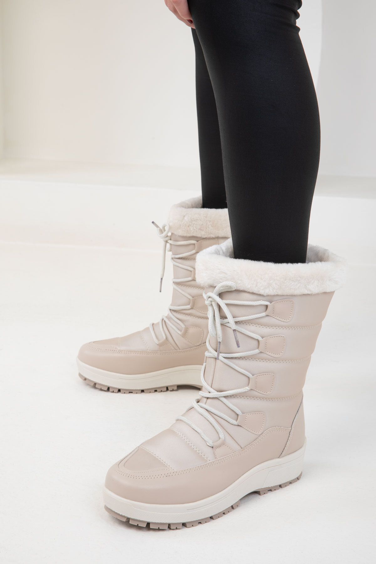 SOHO Beżowe Buty Damskie - Model Bootie Kobieta - 40