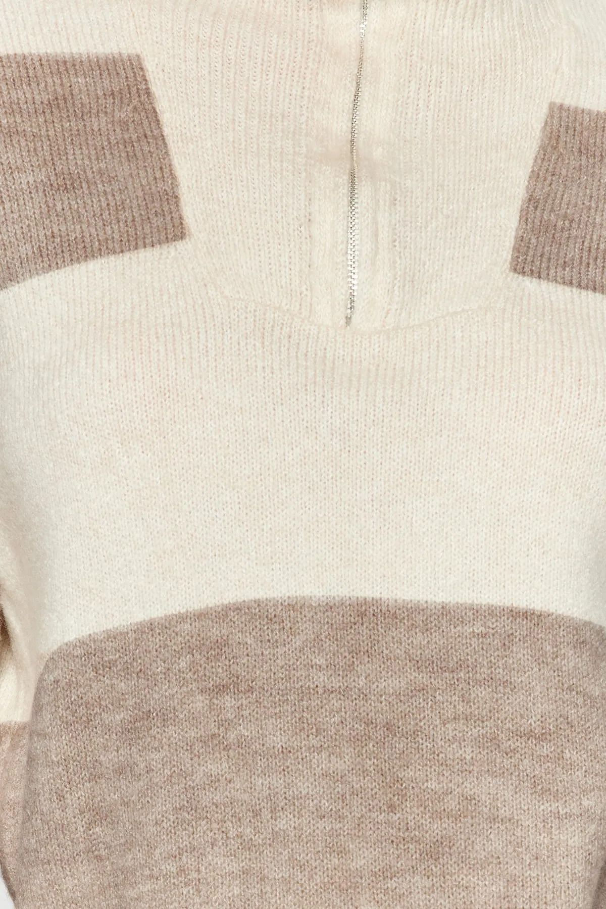 Trendyol Collection-Weich strukturierter beige Strickpullover – weite Passform, Reißverschluss TWOAW22KZ0424 4