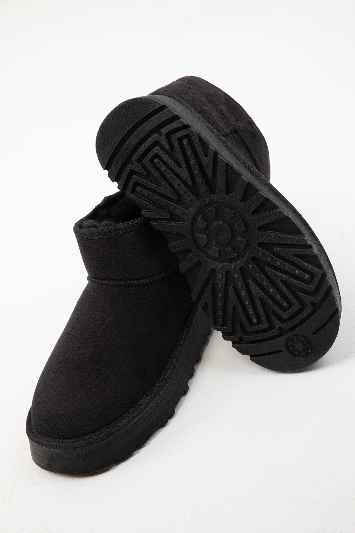 SOHO-Dámské černé semišové boty - 19761 Model Bootie 4