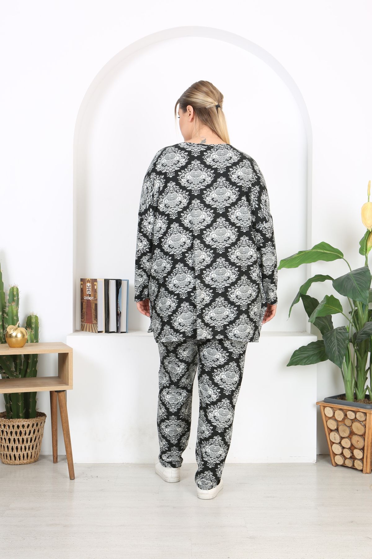 XL Modam-Licra Large Size Suit with Bottom Top Pattern 5