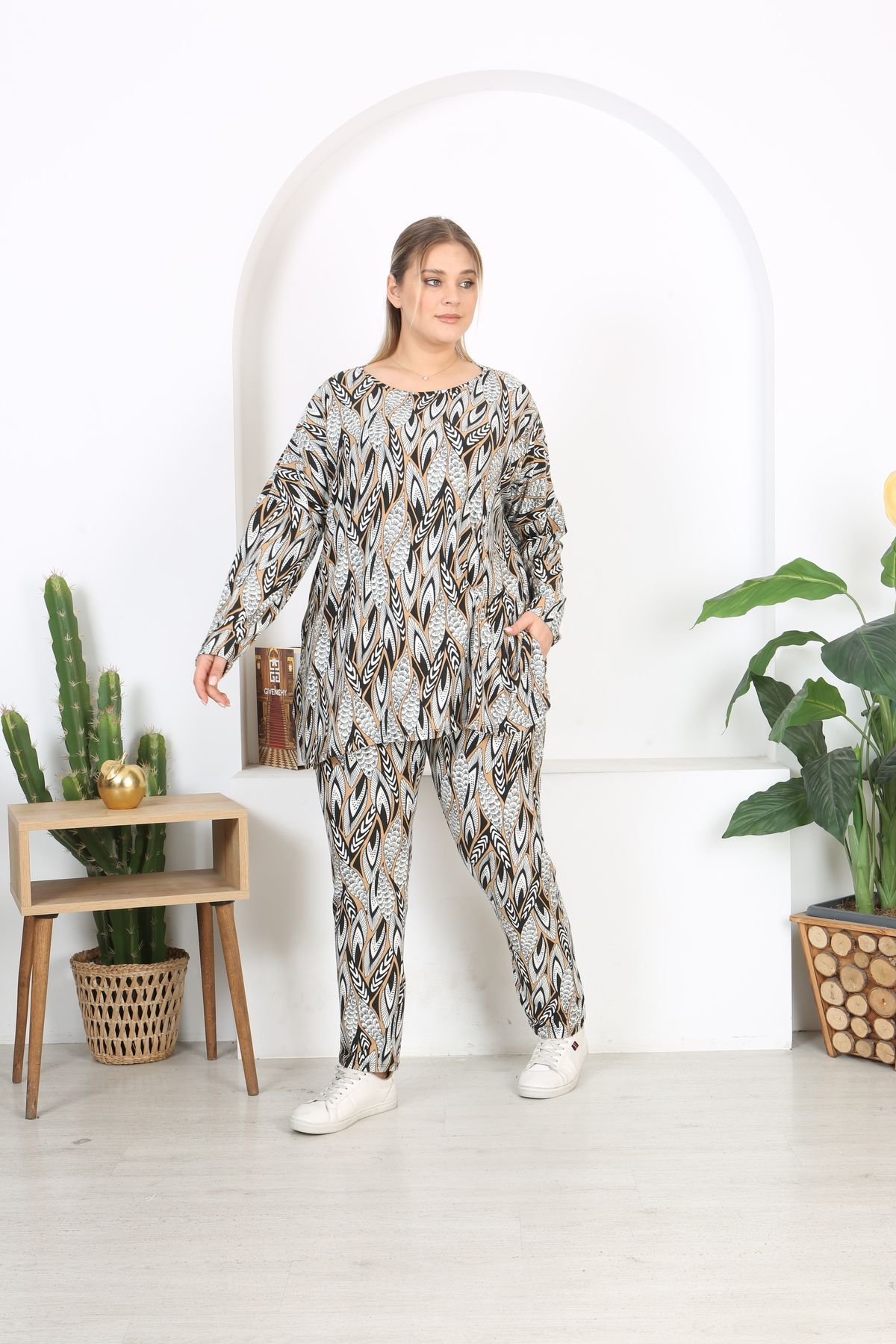 XL Modam-Licra Large Size Suit with Bottom Top Pattern 4