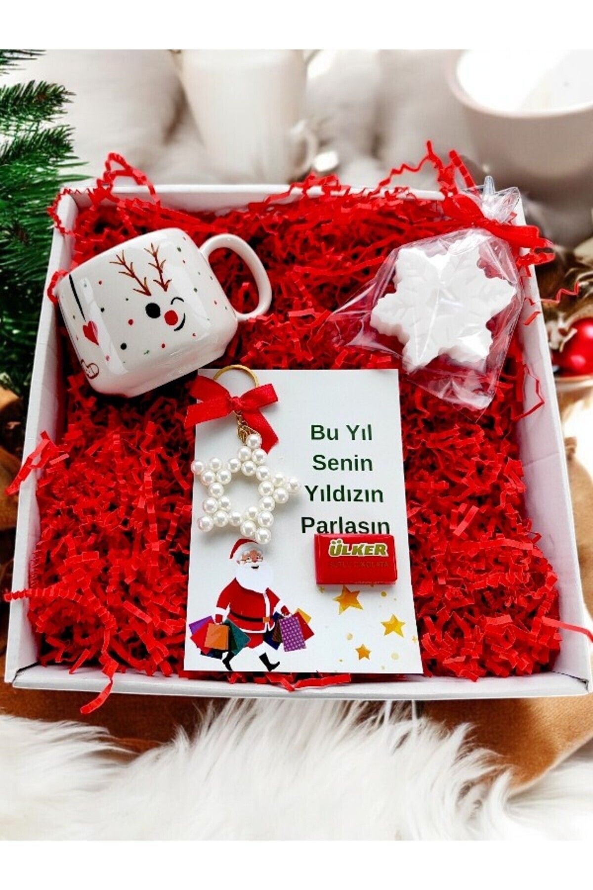 seramil coffret cadeau nouvel an mug cerf bougie flocon de neige porte clés et chocolat de nouvel an