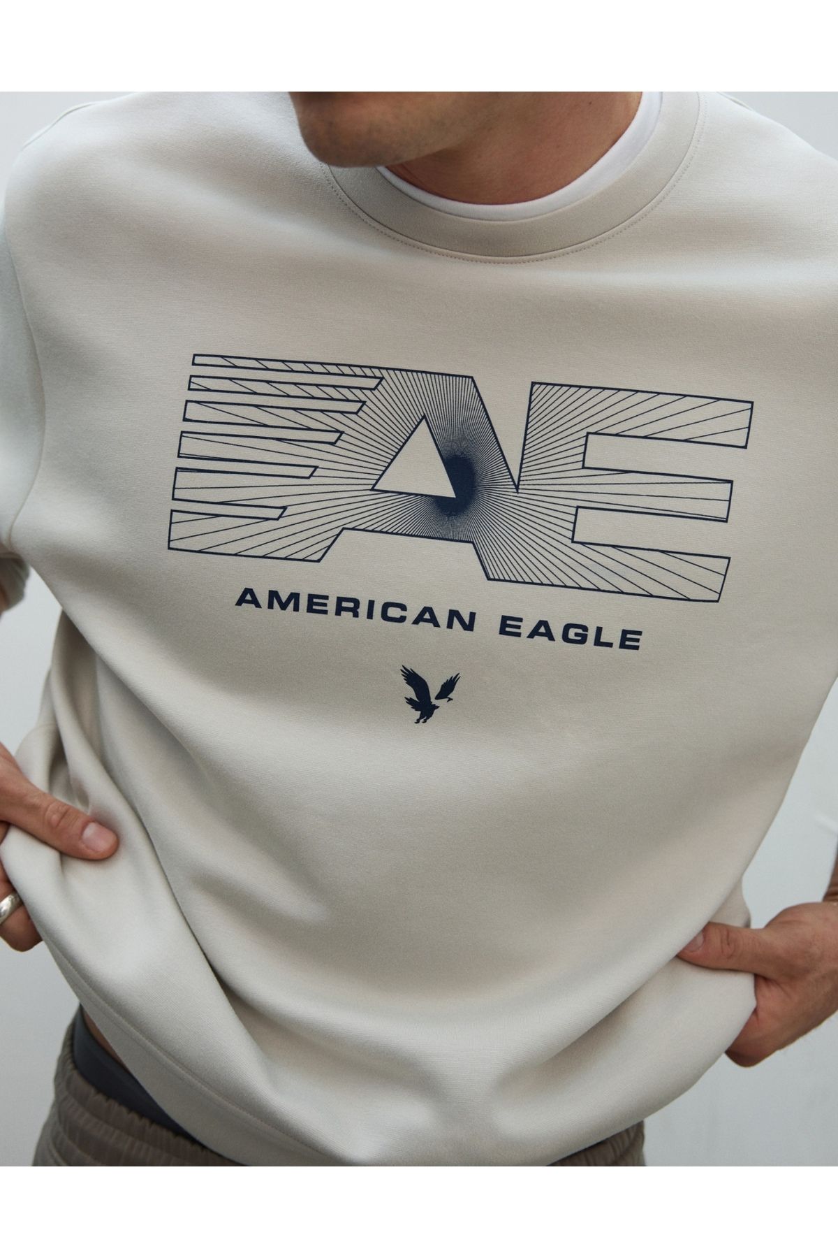 AMERICAN EAGLE-سويت شيرت AE 24/7 برقبة دائرية 1