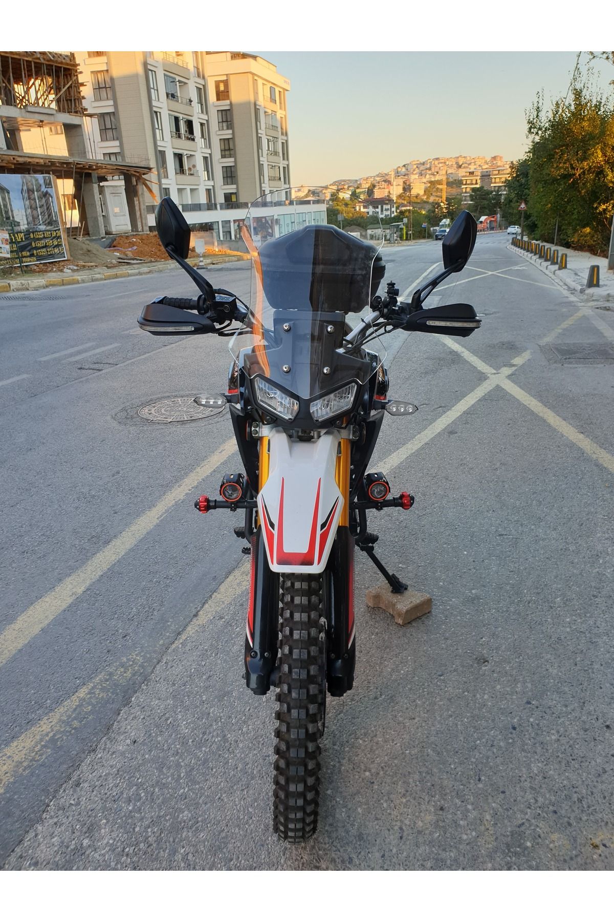 Arora CR 250 Siperlik Ön Cam 2025 Model 55cm Şeffaf Renkli 4mm
