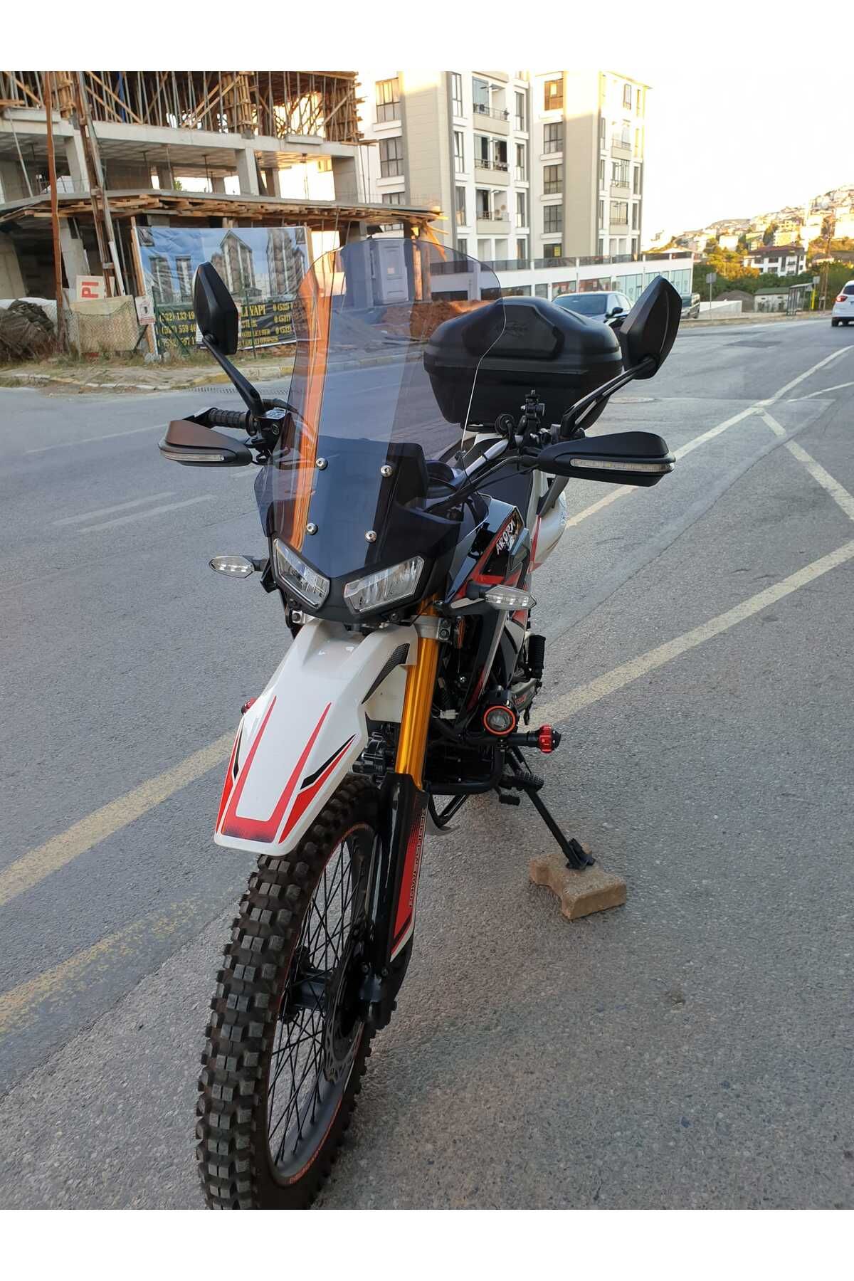 Arora CR 250 Siperlik Ön Cam 2025 Model 55cm Füme Renkli 4mm