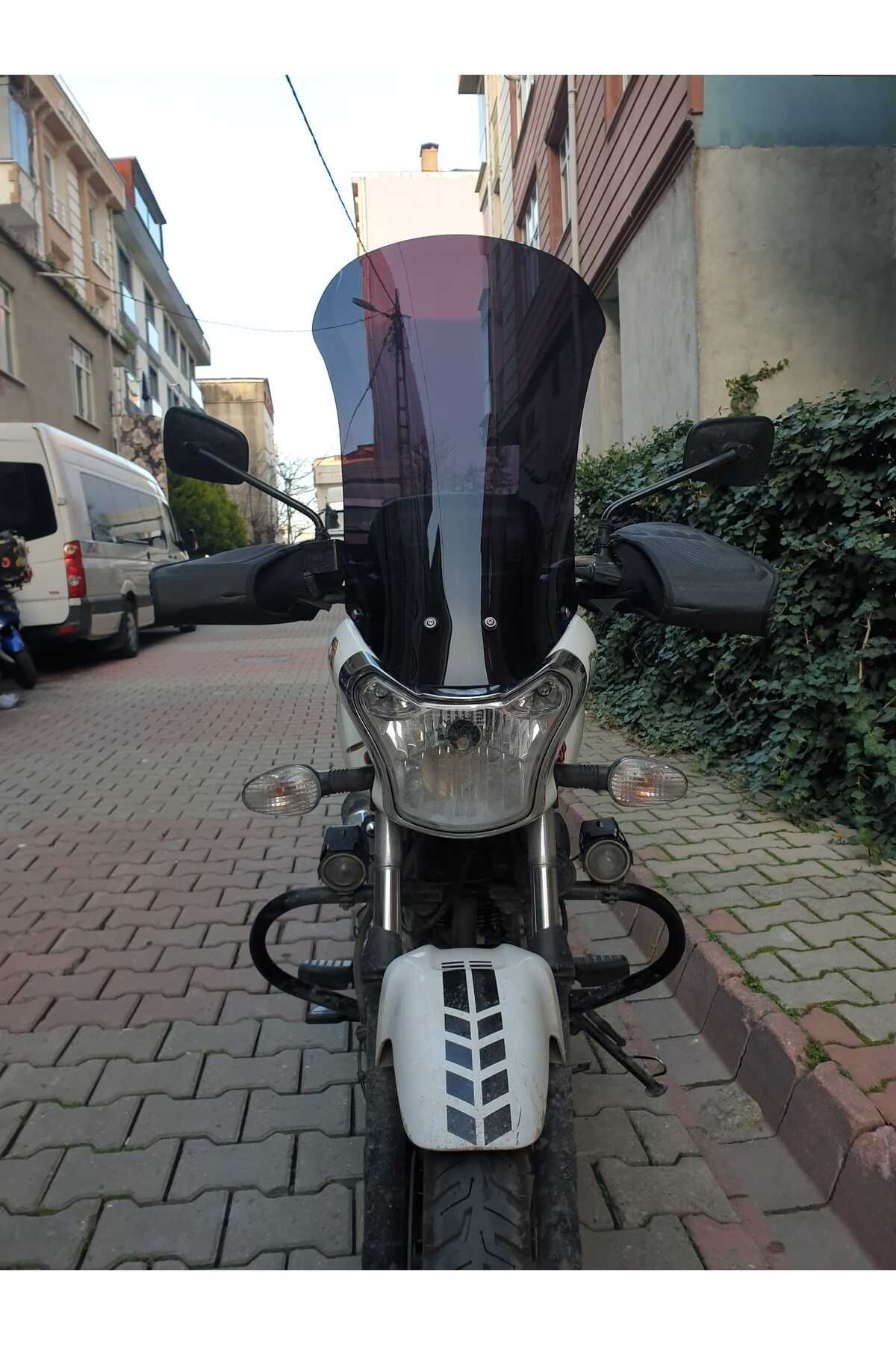 Bajaj V15 Siperlik Ön Cam 2017 2018 Model 57cm Siyah Renkli 4mm