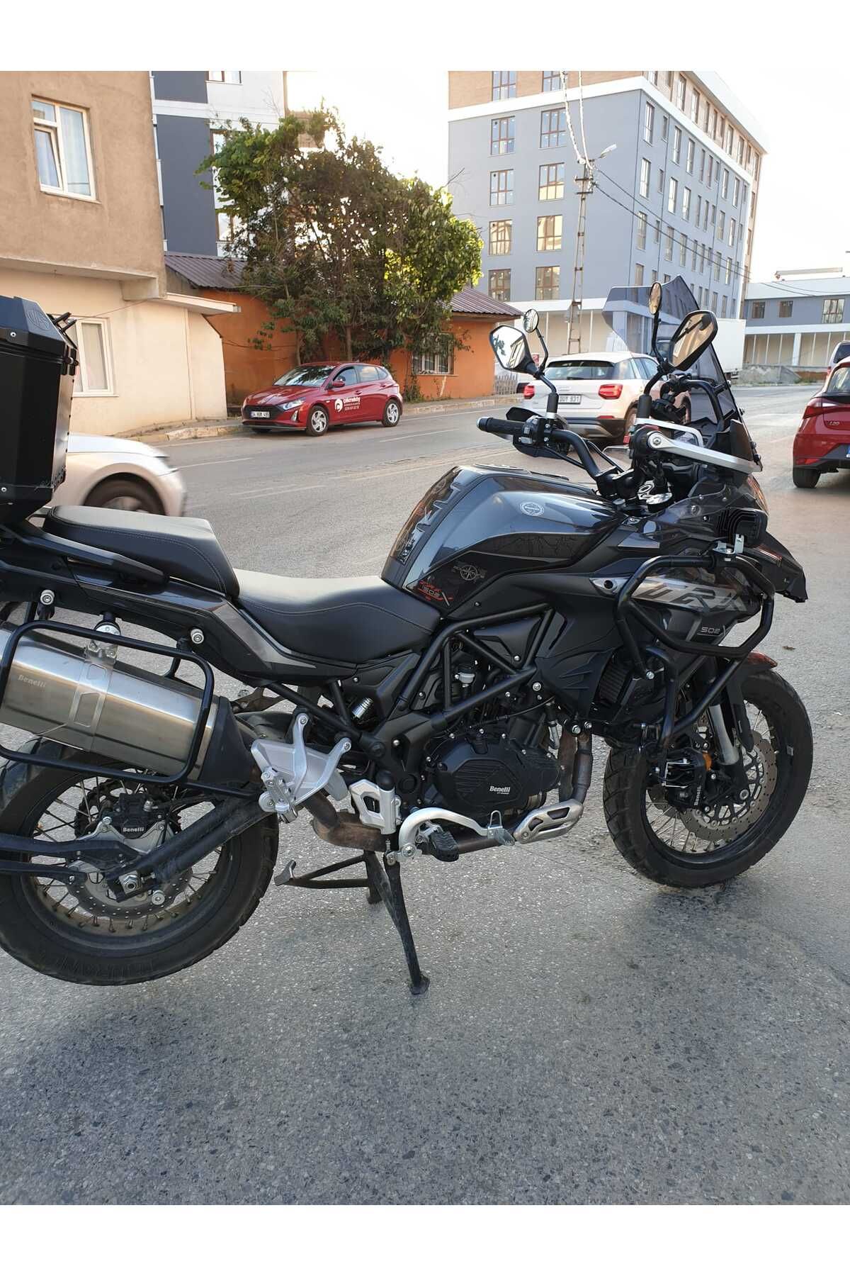 Benelli TRK 502 X Siperlik Ön Cam 2017 2022 Model 54cm Füme Renkli 4mm UZUN CAM