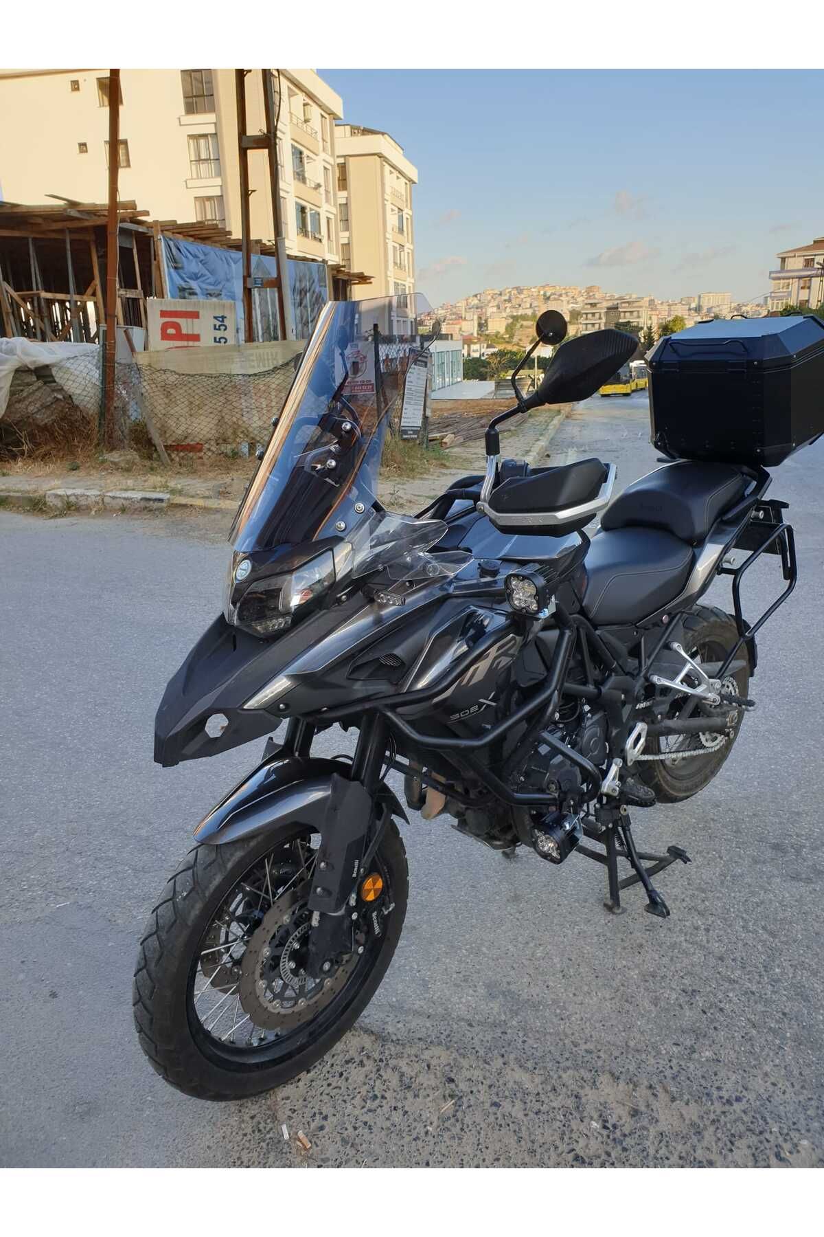 Benelli TRK 502 X Siperlik Ön Cam 2017 2022 Model 54cm Füme Renkli 4mm UZUN CAM