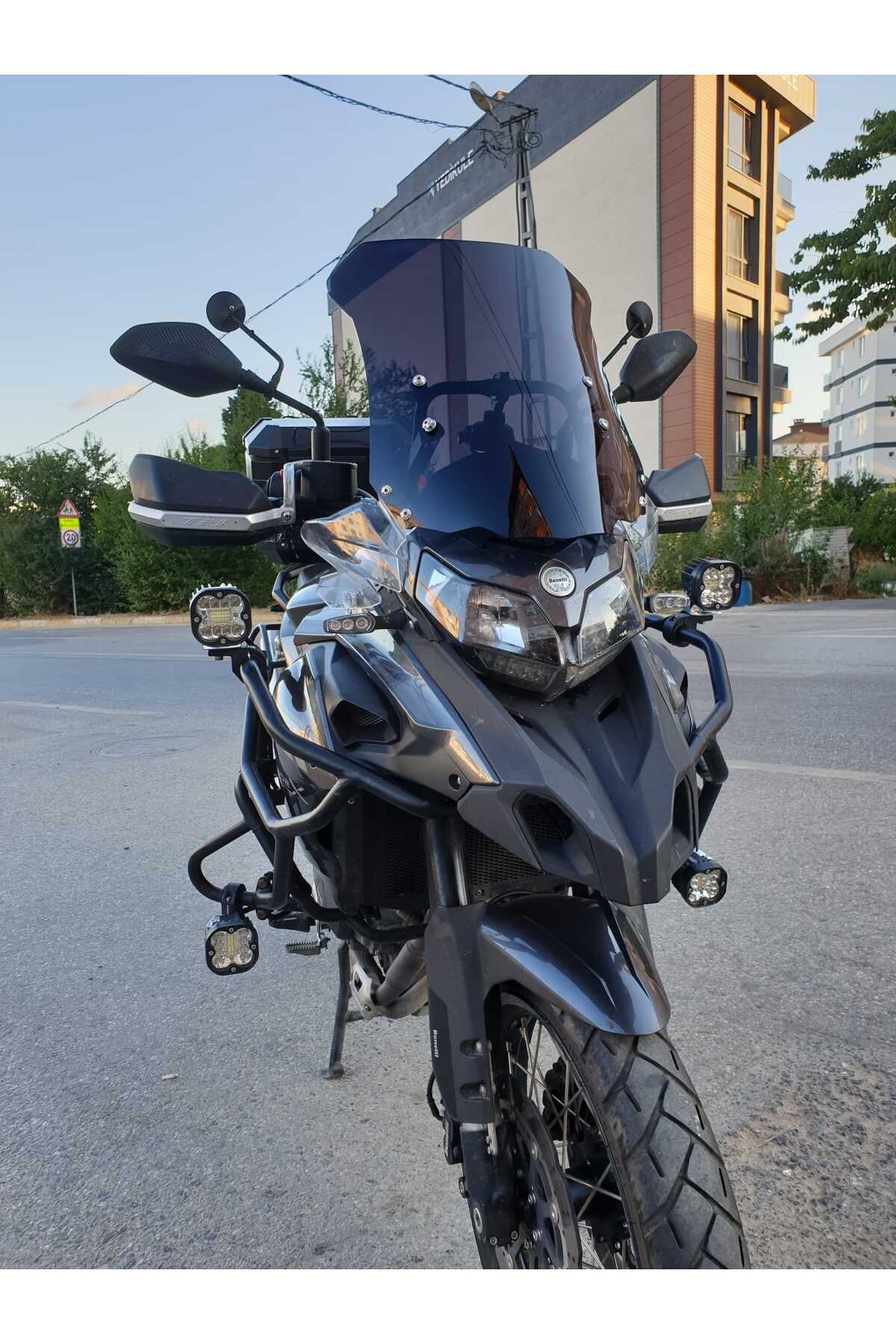 Benelli TRK 502 X Siperlik Ön Cam 2017-2025 Model 54cm Siyah Renkli 4mm UZUN CAM