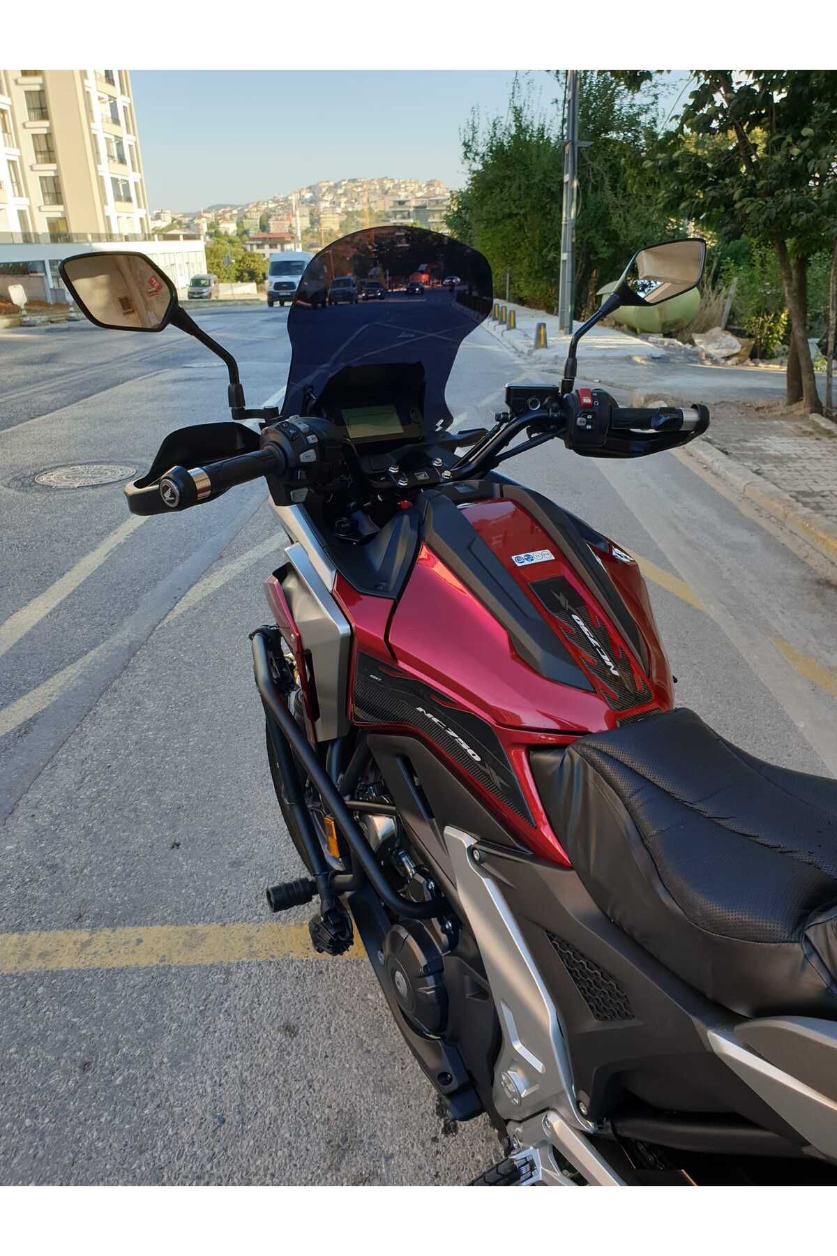 Honda NC 700 750 X Siperlik Ön Cam 2021-2025 Model 50cm Siyah Renkli 4mm ORTA BOYLU CAM