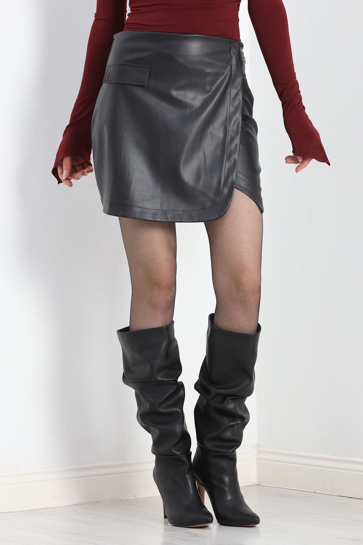 ERTKA-Black Leather Skirt with Side Zipper - 240048 .1893 1