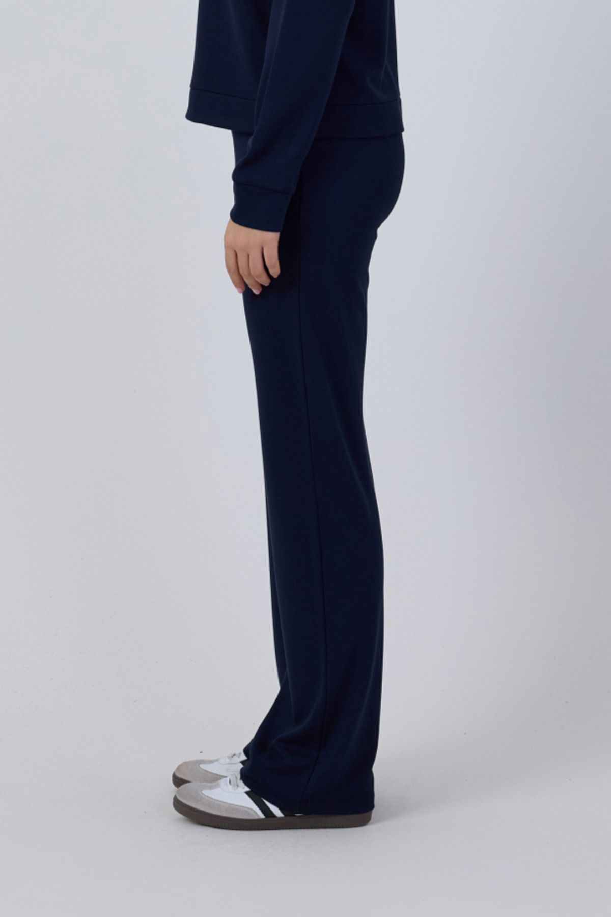 SEVİLEN-Wide Leg Sweatpants 3