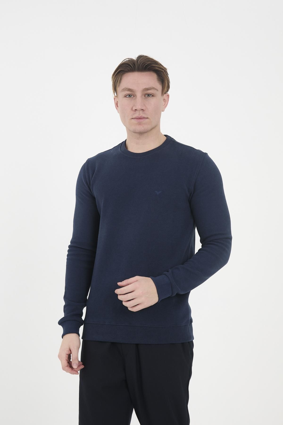 Maccali-Men's Comfortfit Long Crew Neck Basic Navy Blue Sweatshirt 1