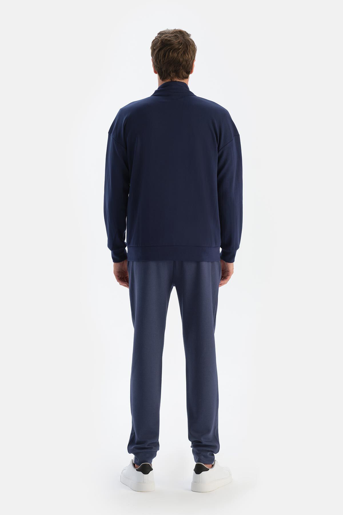 complete the look image