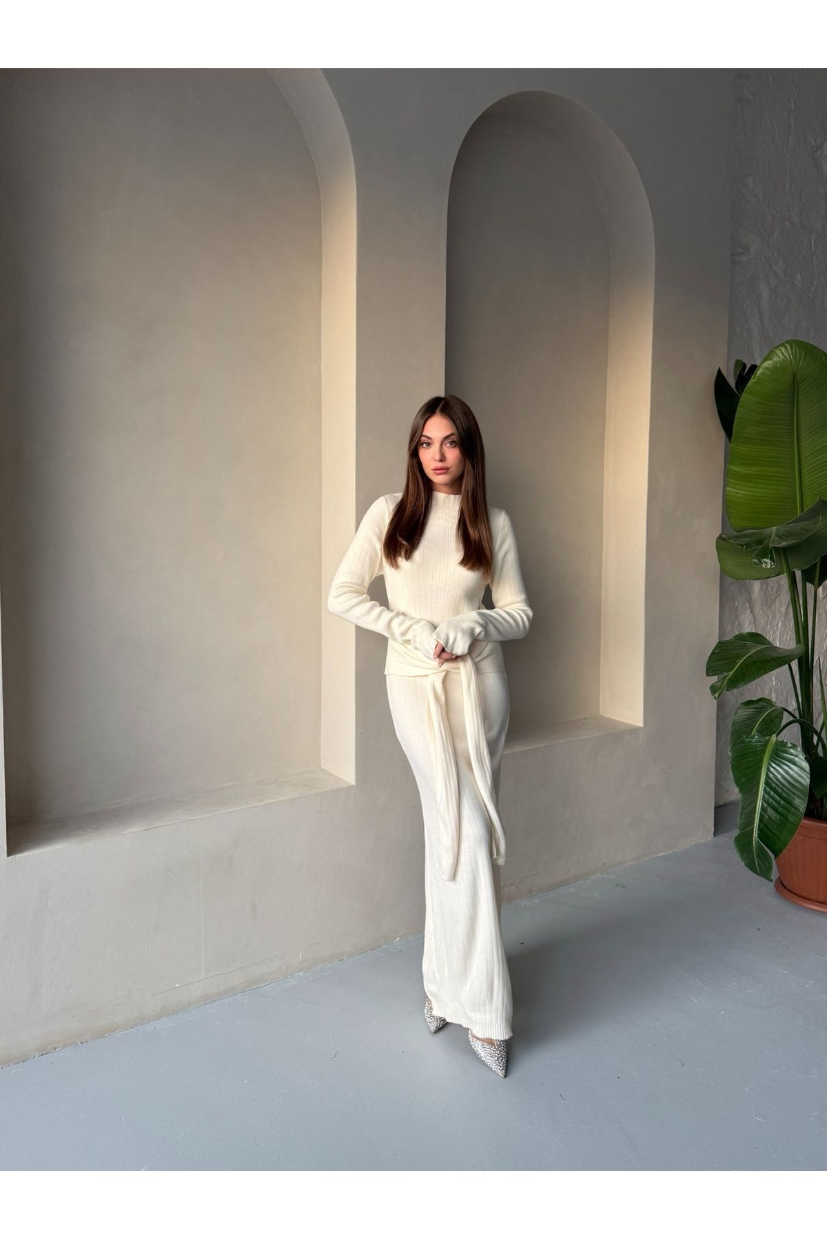 Laluvia-Ecrufarbenes, langes Kleid mit Schnürung vorne – 7177 2