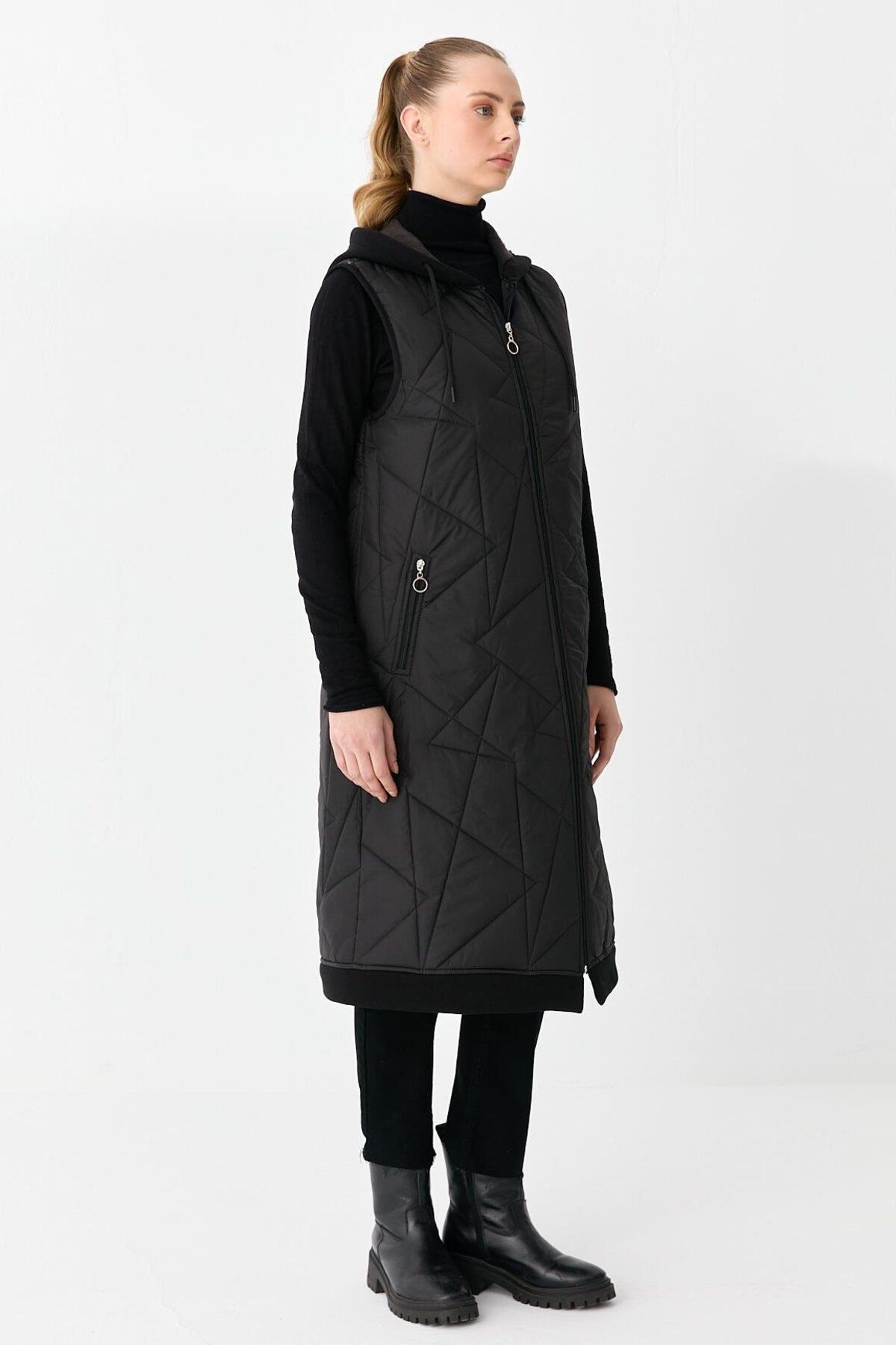 Esswaap-Black Puffer Vest 3