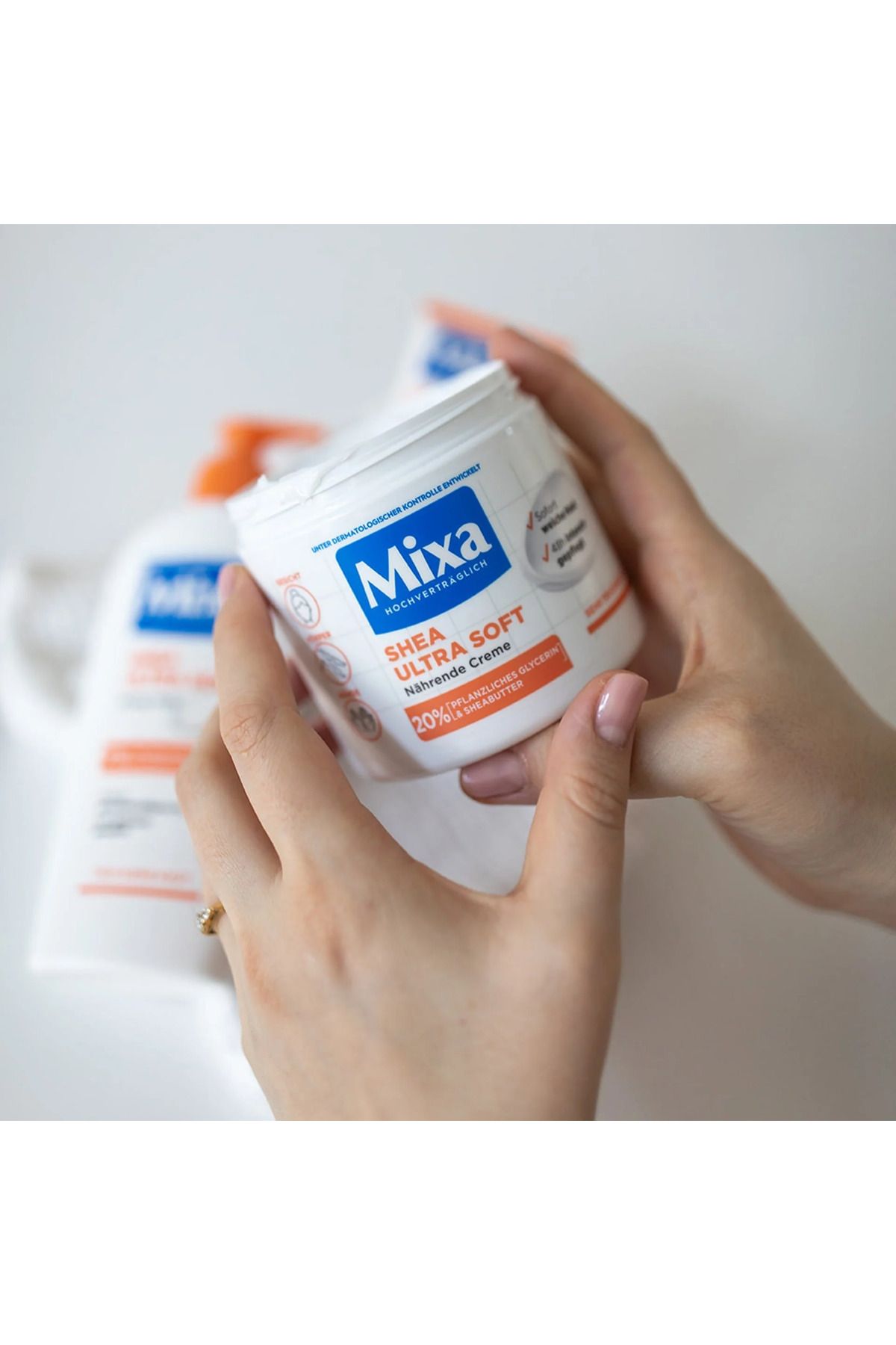 MİXA-20% Shea Ultra Soft Intensive Nourishing Cream 400ml 4