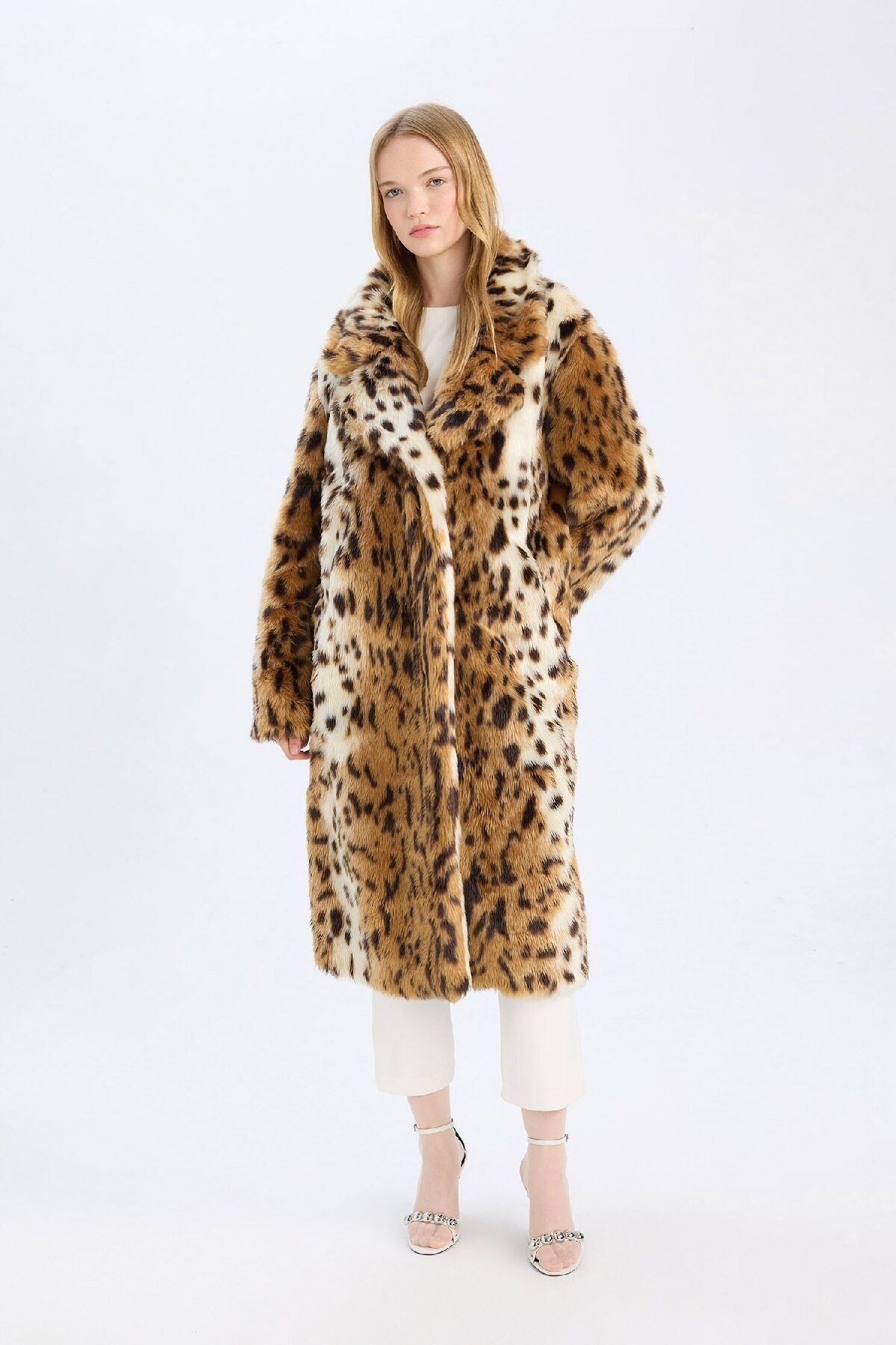 DeFacto-Relax Fit Leopard Print Jacket Collar Long Faux Fur Coat with Pockets D4005Ax24Wn 3