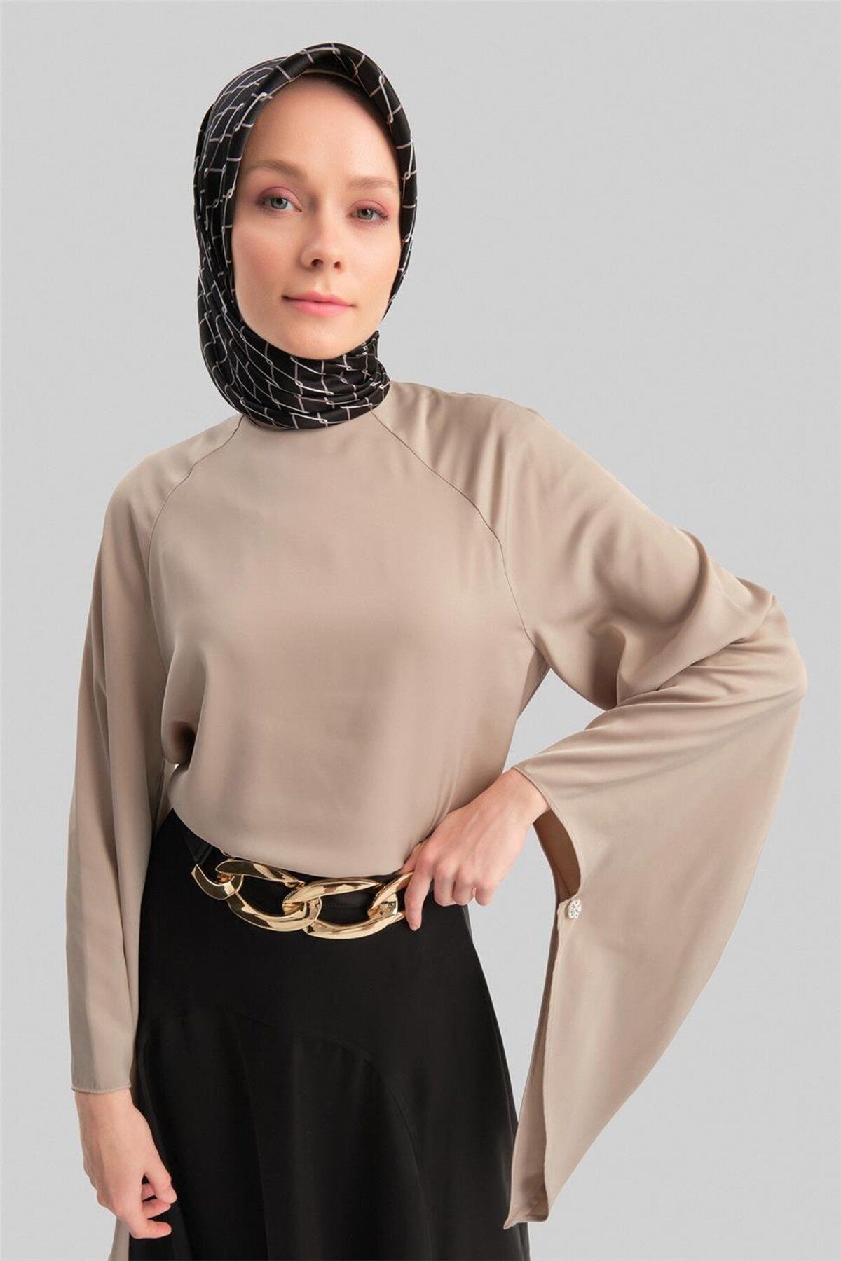 بلوز آستین اسپانیایی 24y3531 Mink Armine