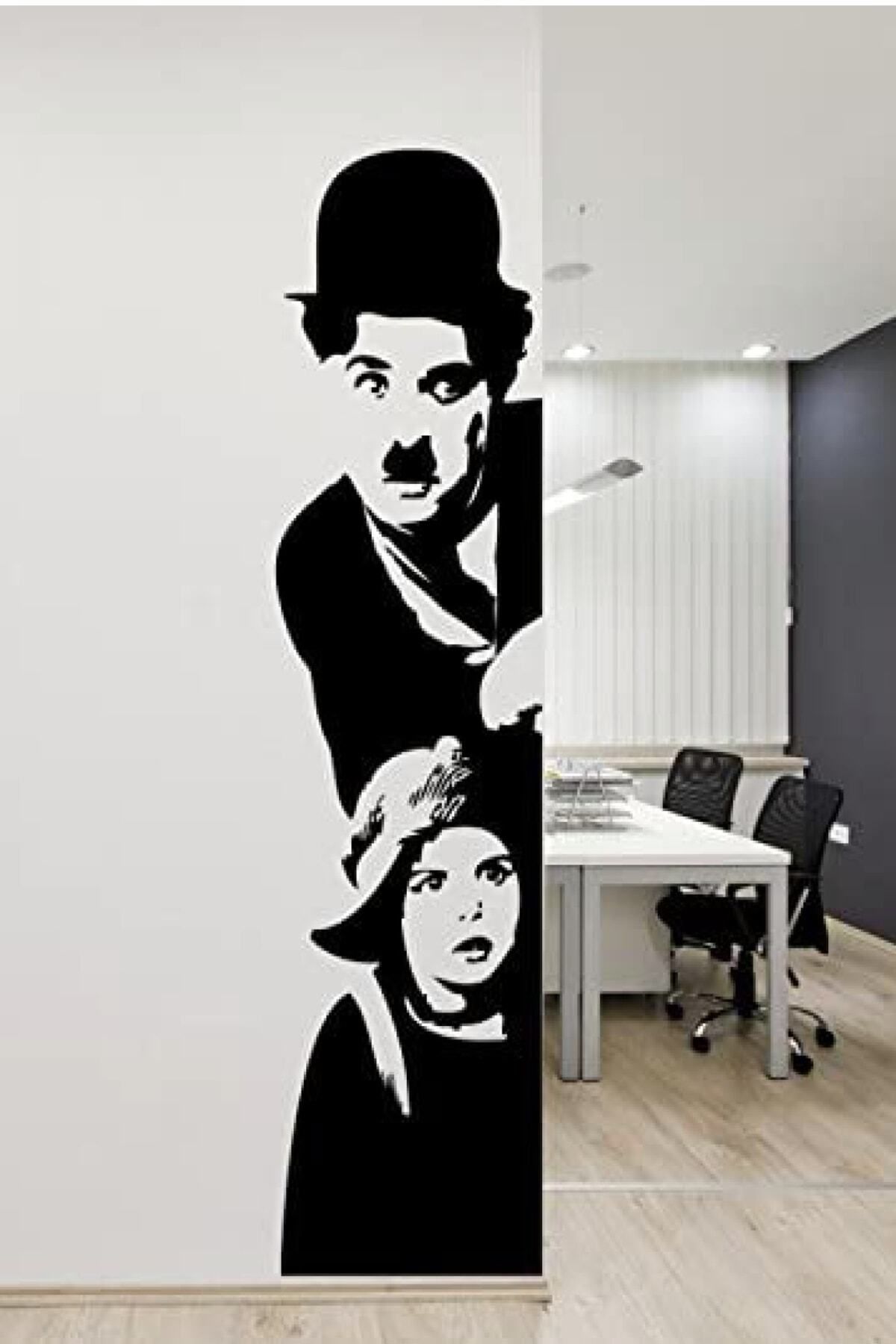 MLH STORE Charlie Chaplin Ve Bakan Çocuk Duvar Sticker Yapıştırma (SUDAN VE NEMDEN ETKİLENMEZ)